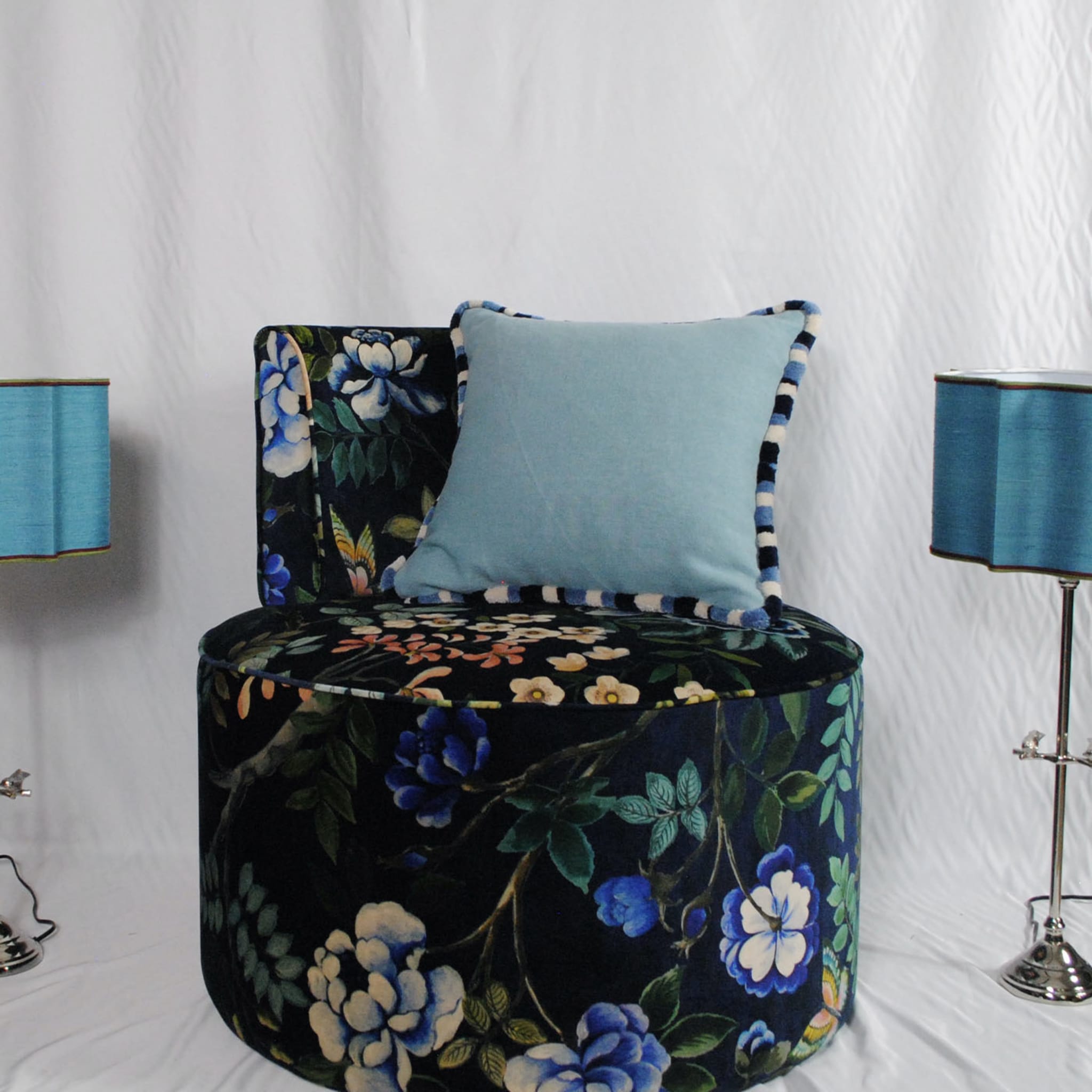 Round Flowers Floral Polychrome Chair - Alternative view 3