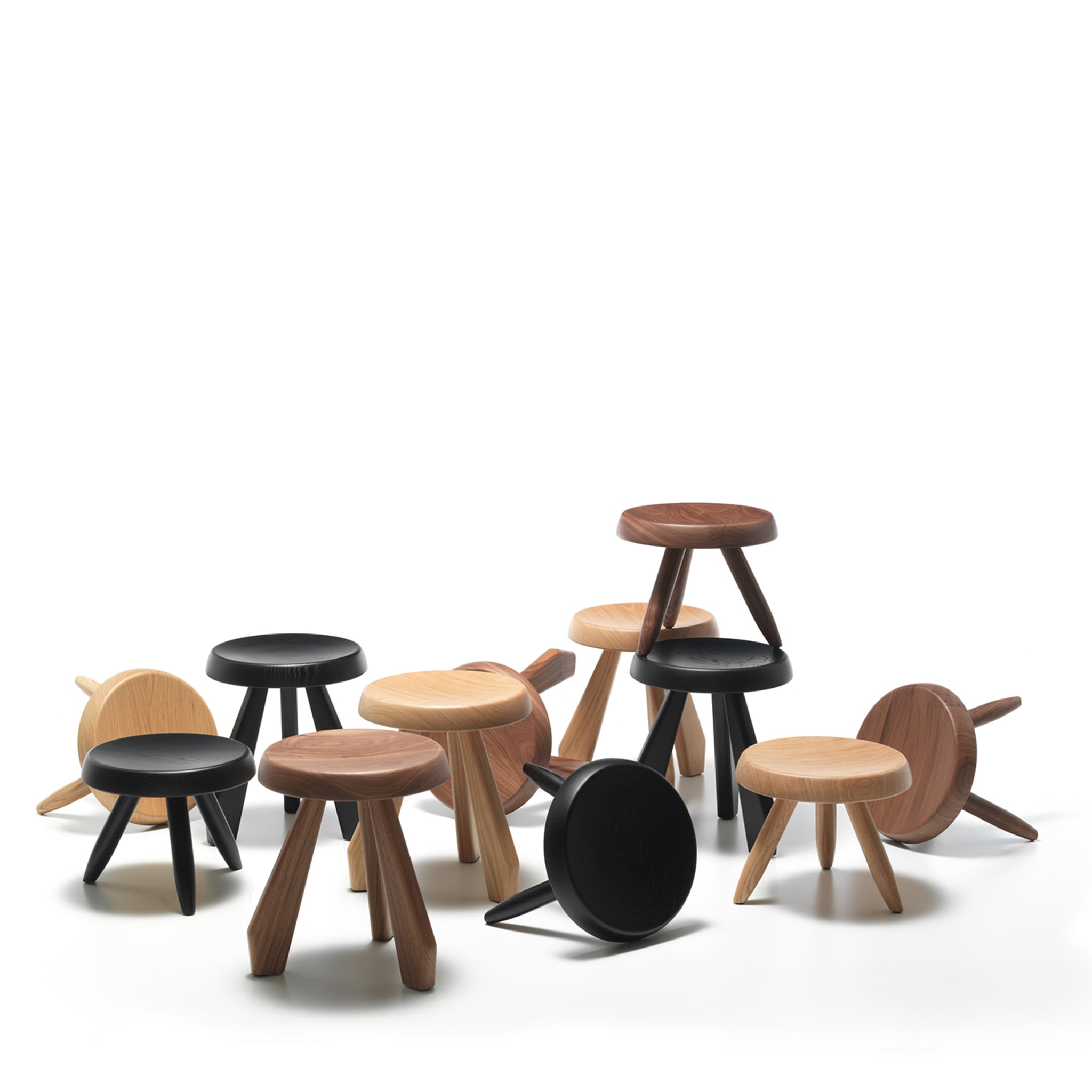 Tabouret Méribel by Charlotte Perriand - Natural Oak - Alternative view 1