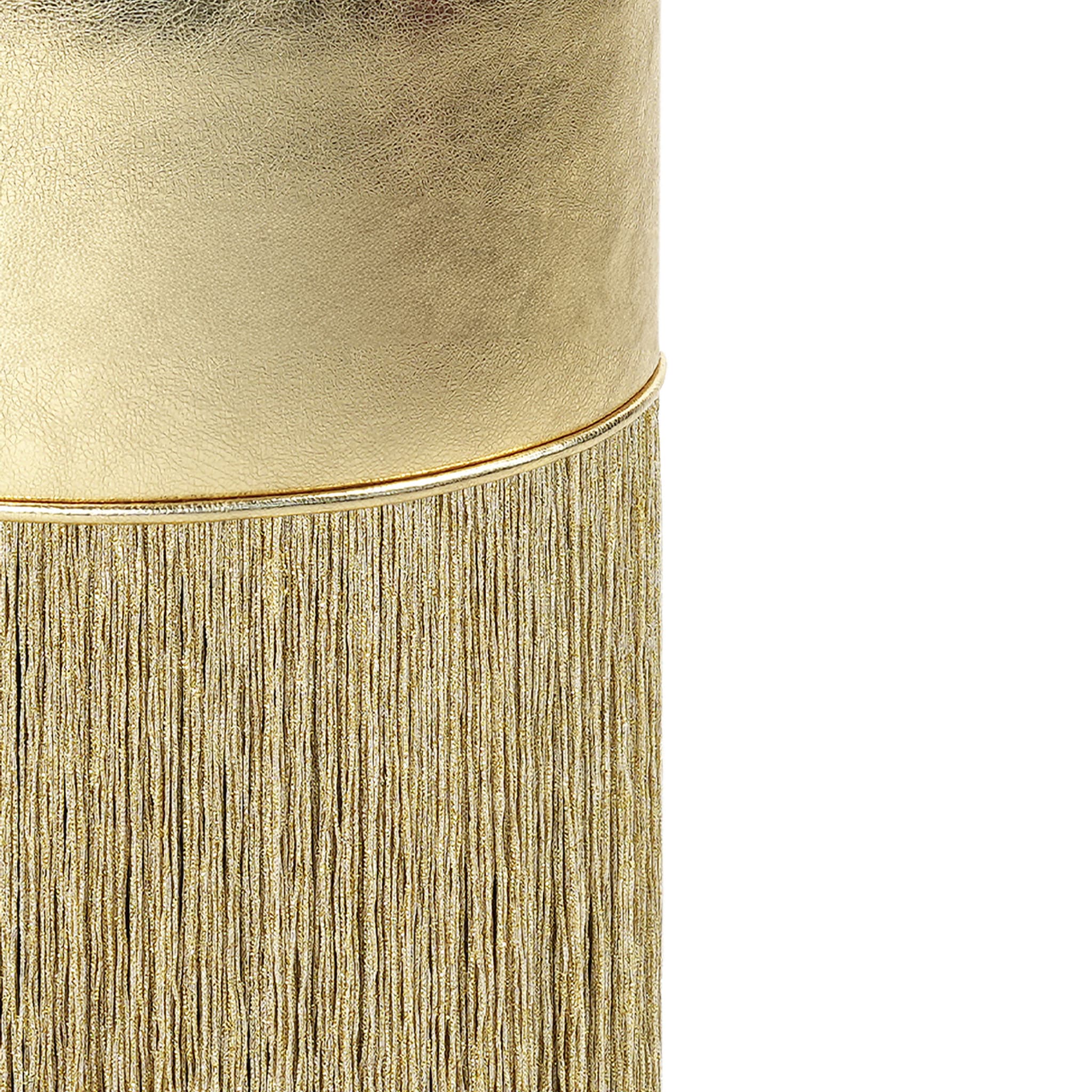 Pouf in pelle metallizzata color oro di Lorenza Bozzoli - Vista alternativa 1