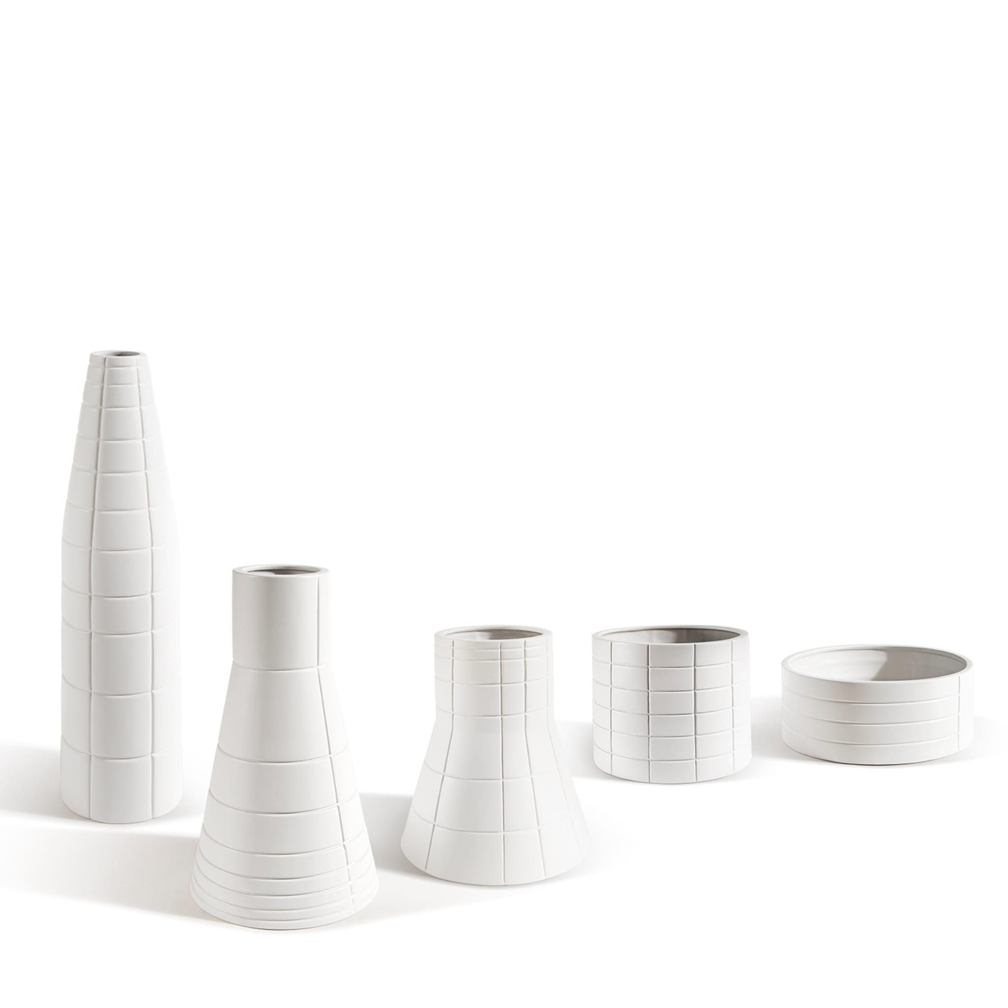 Rikuadra White Ceramic Vase #2 - Alternative view 1