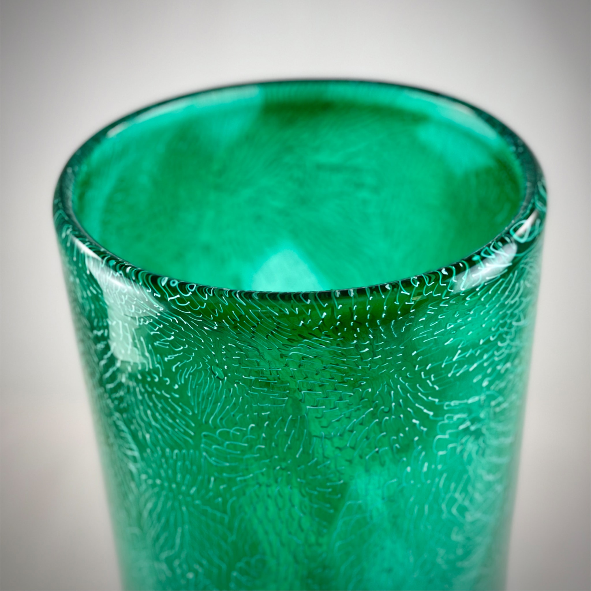 Green & White Filigree Murrine Vase - Alternative view 2