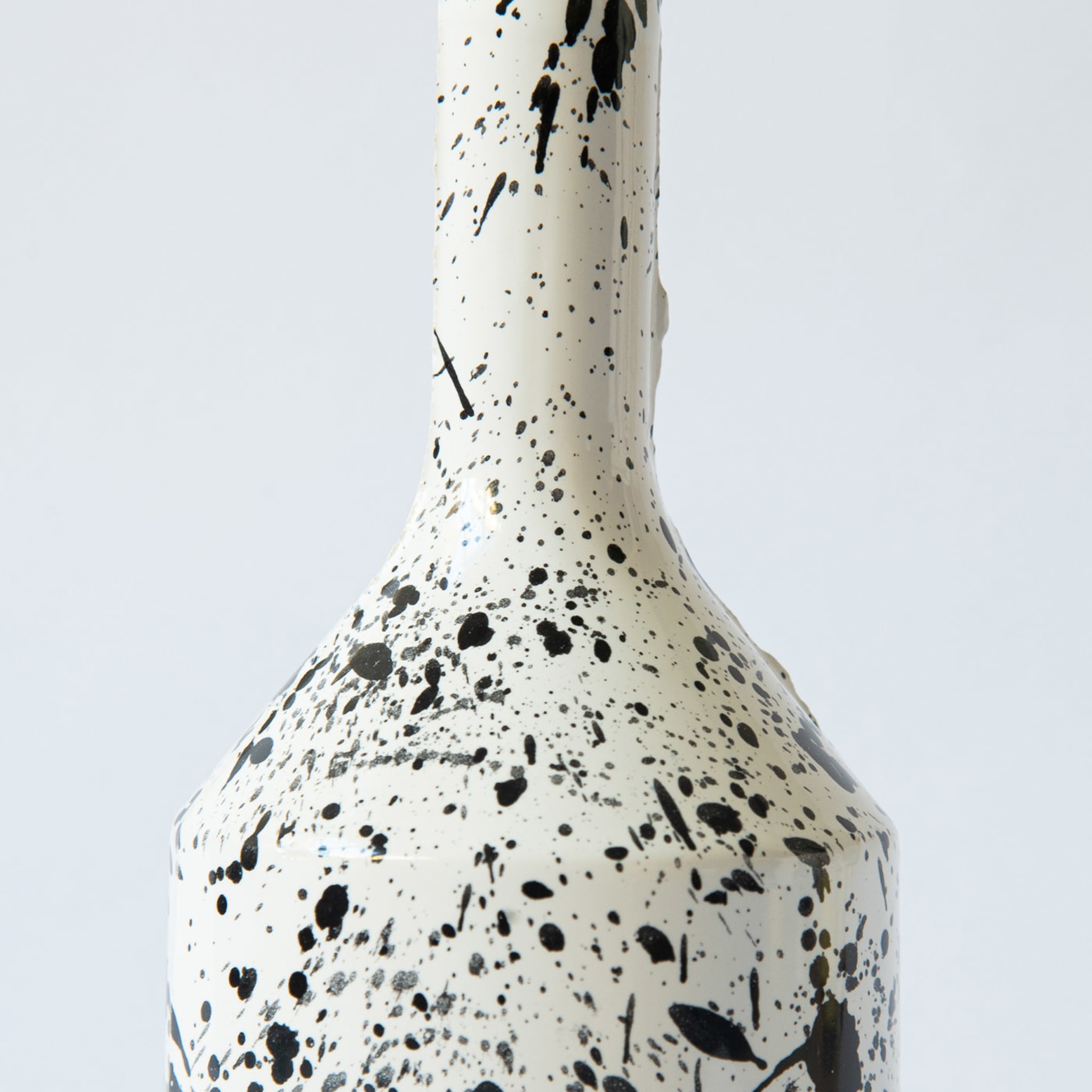 Terrazzo Black&White Single-Stem Vase - Alternative view 1