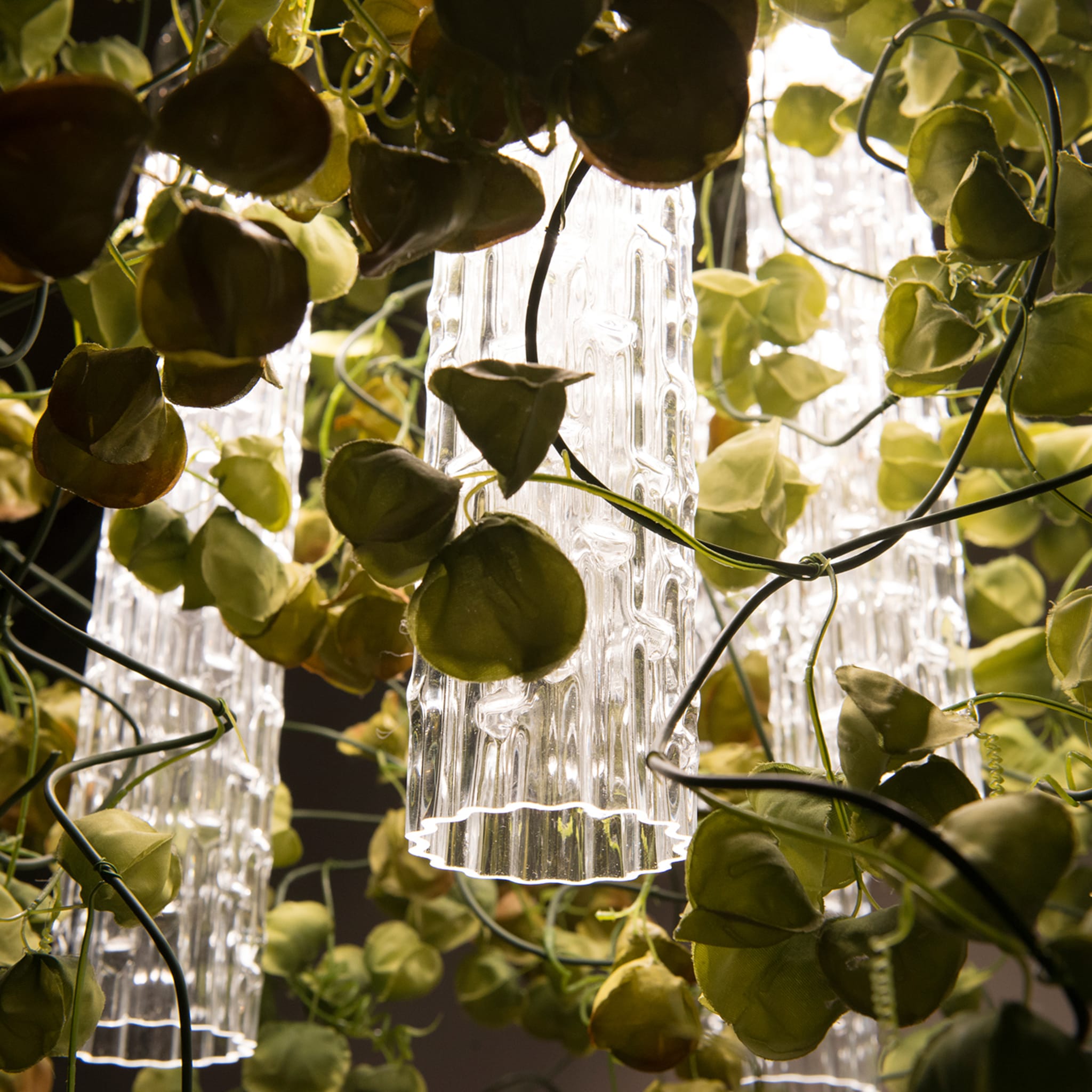 Flower Power Physalis Large Square Chandelier - Alternative view 3