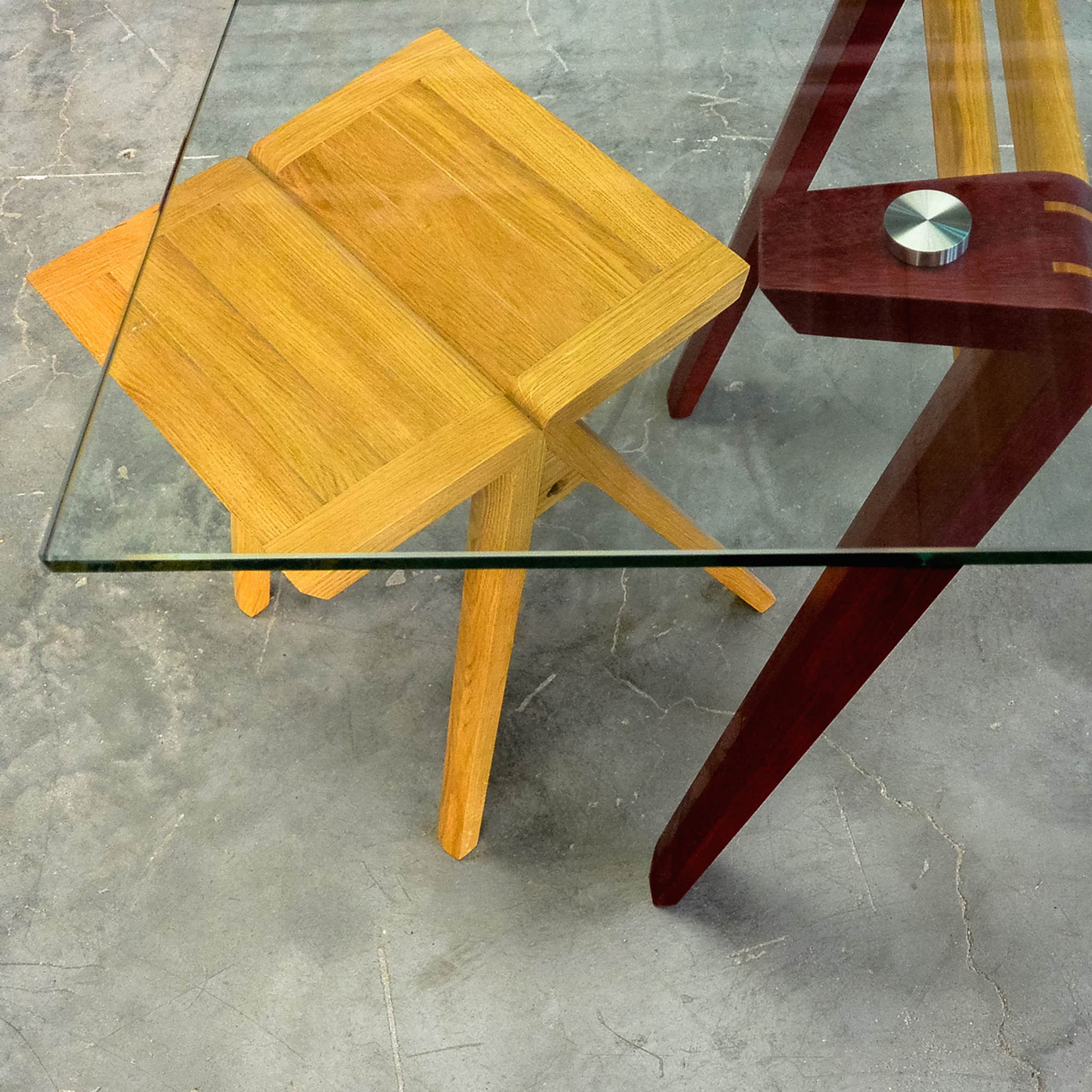 Clio Dining Table - Alternative view 1