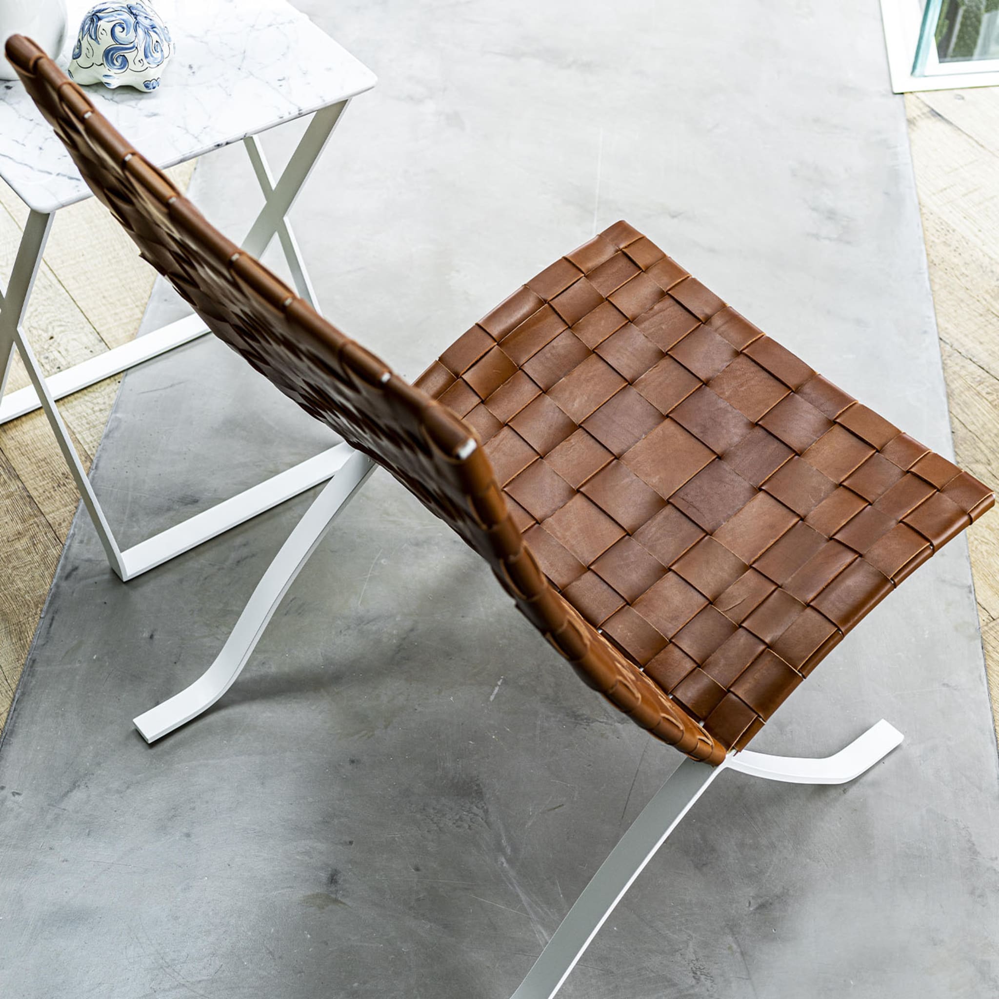 Mood Relax Brown Lounge Chair - Alternative view 3