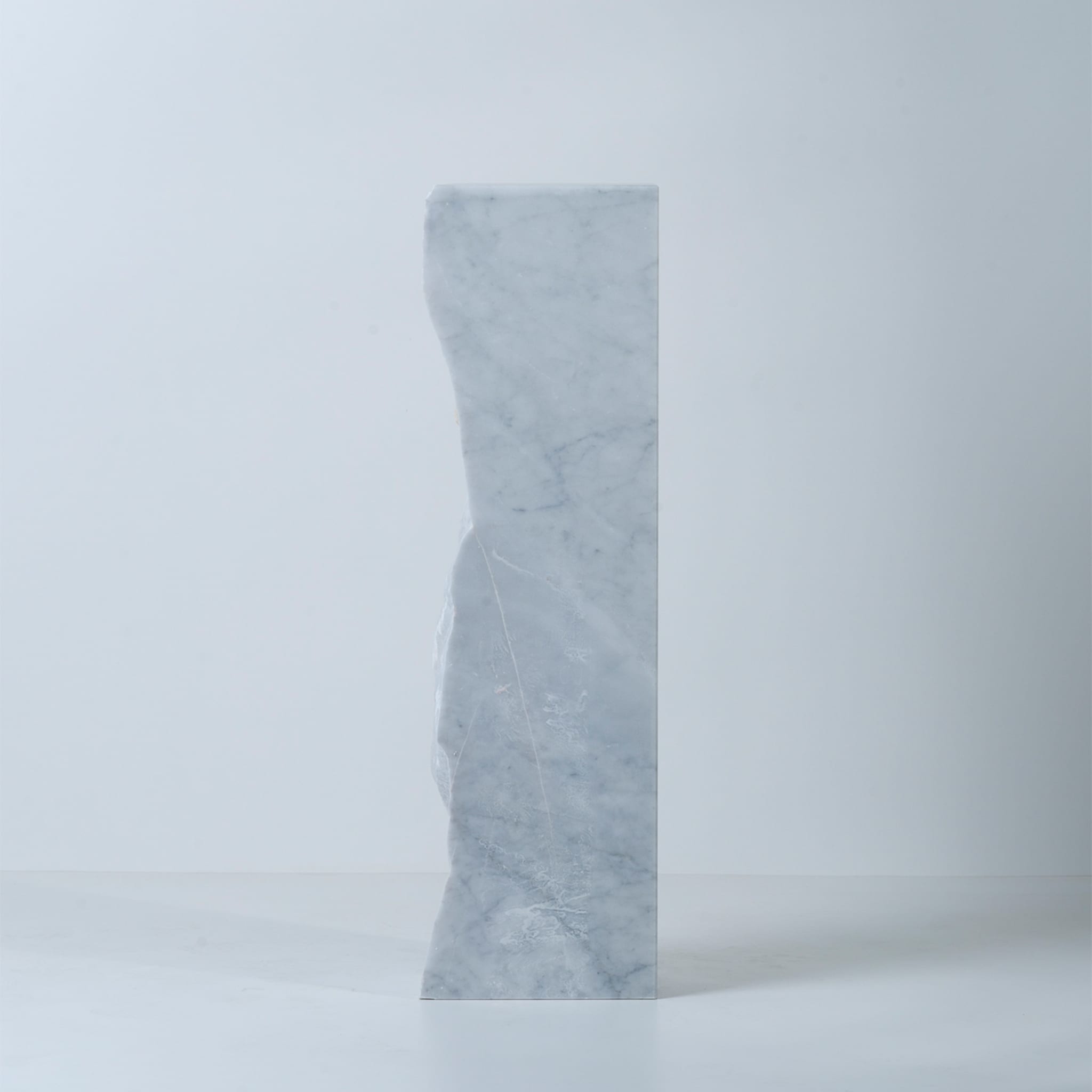 Podium II Carrara Sculpture - Alternative view 1