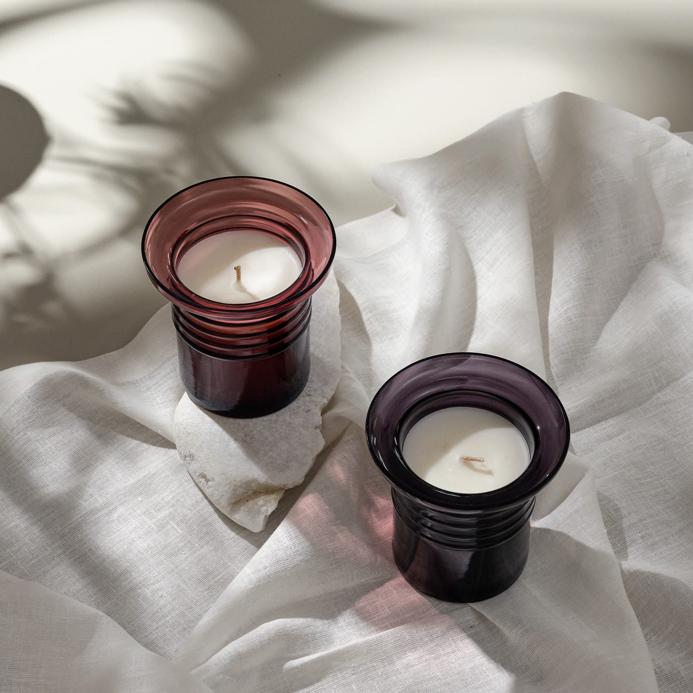 FENICE CANDLE Aina Kari Considered Home Fragrance - Artemest