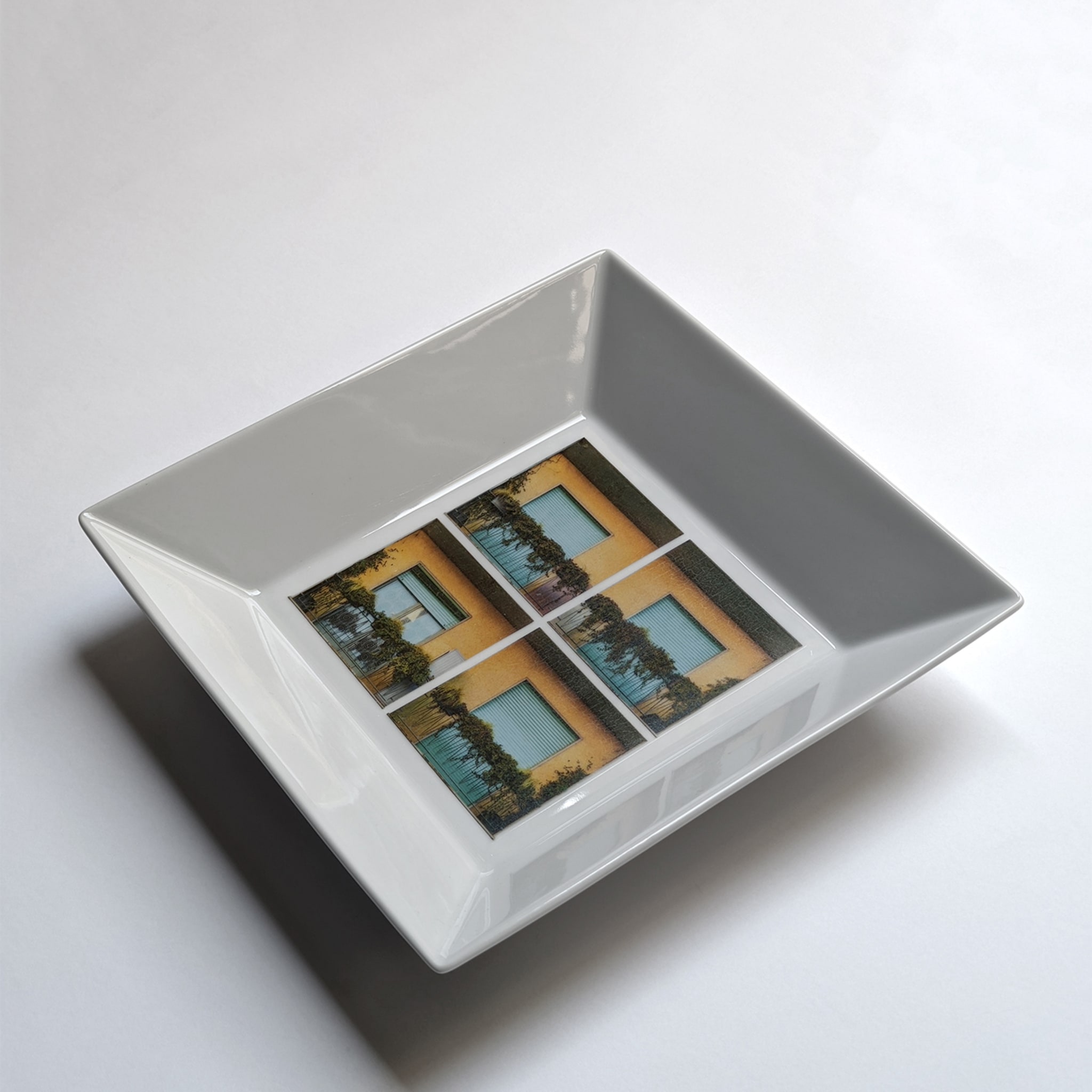 La Finestra Sul Cortile Small Square Porcelain Vide-Poche #2 - Alternative view 1