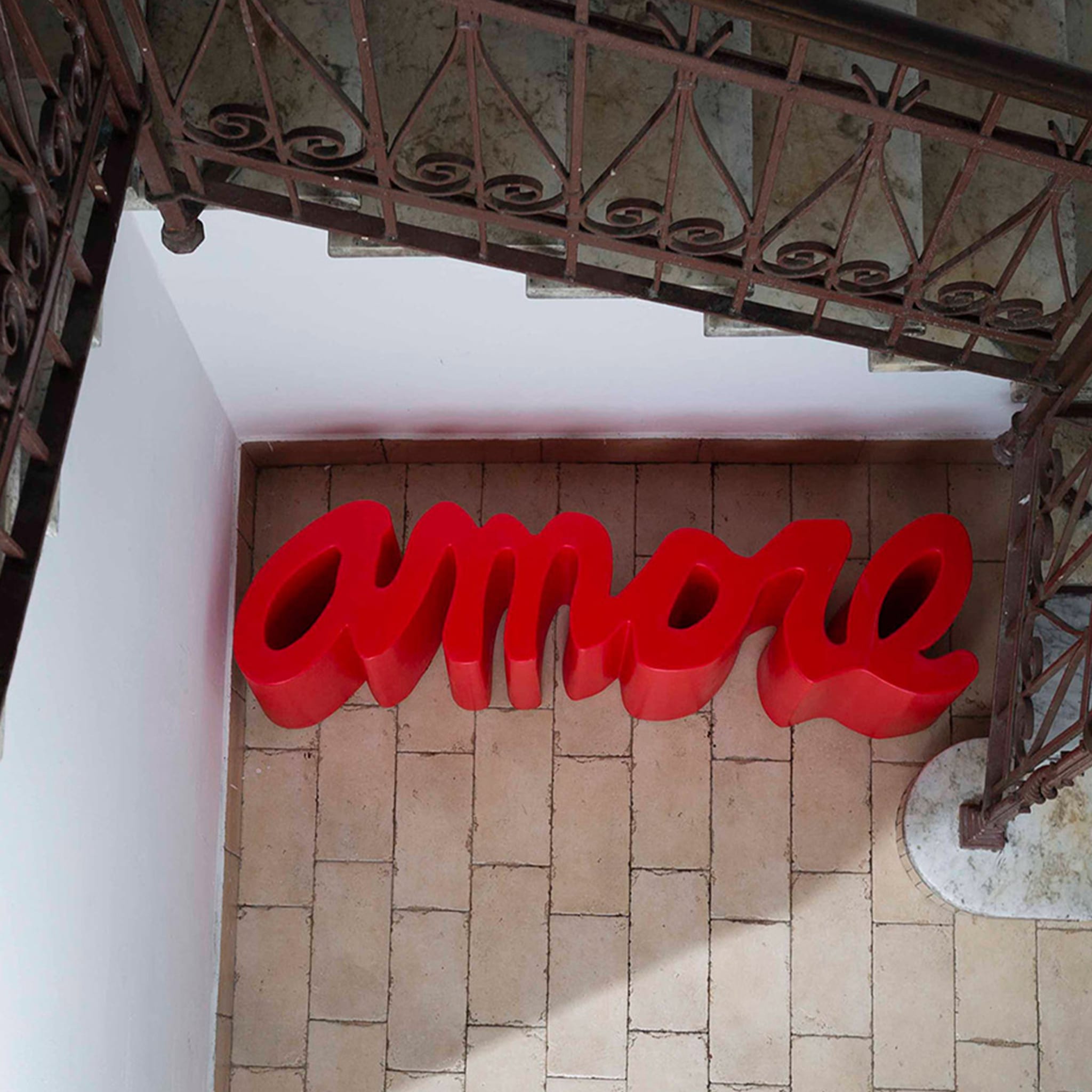 Amore Red Bench - Alternative view 2