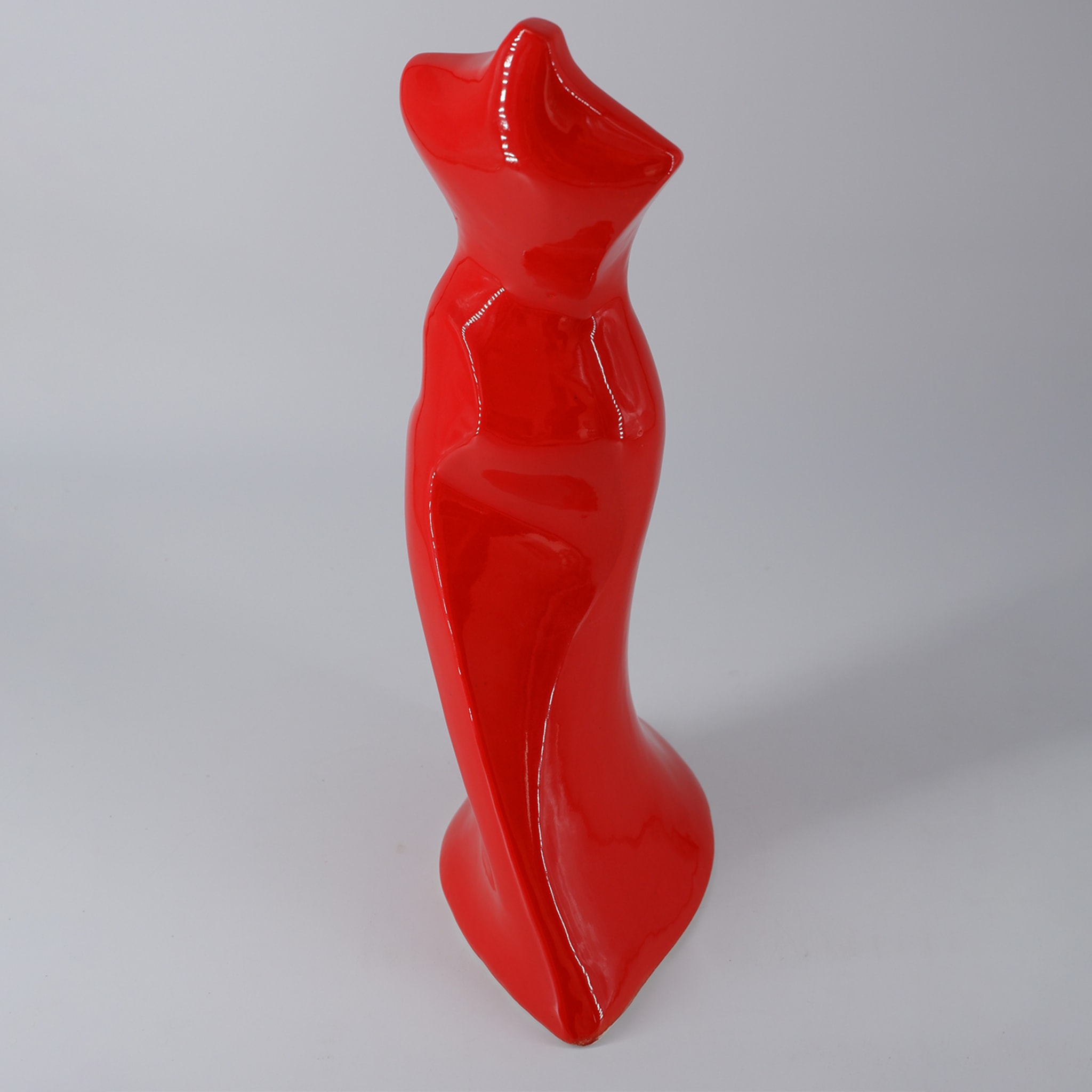 Greta Red Sculpture - Alternative view 4