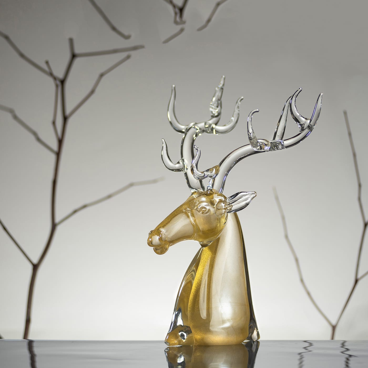 Big Golden Deer - Duccio di Segna