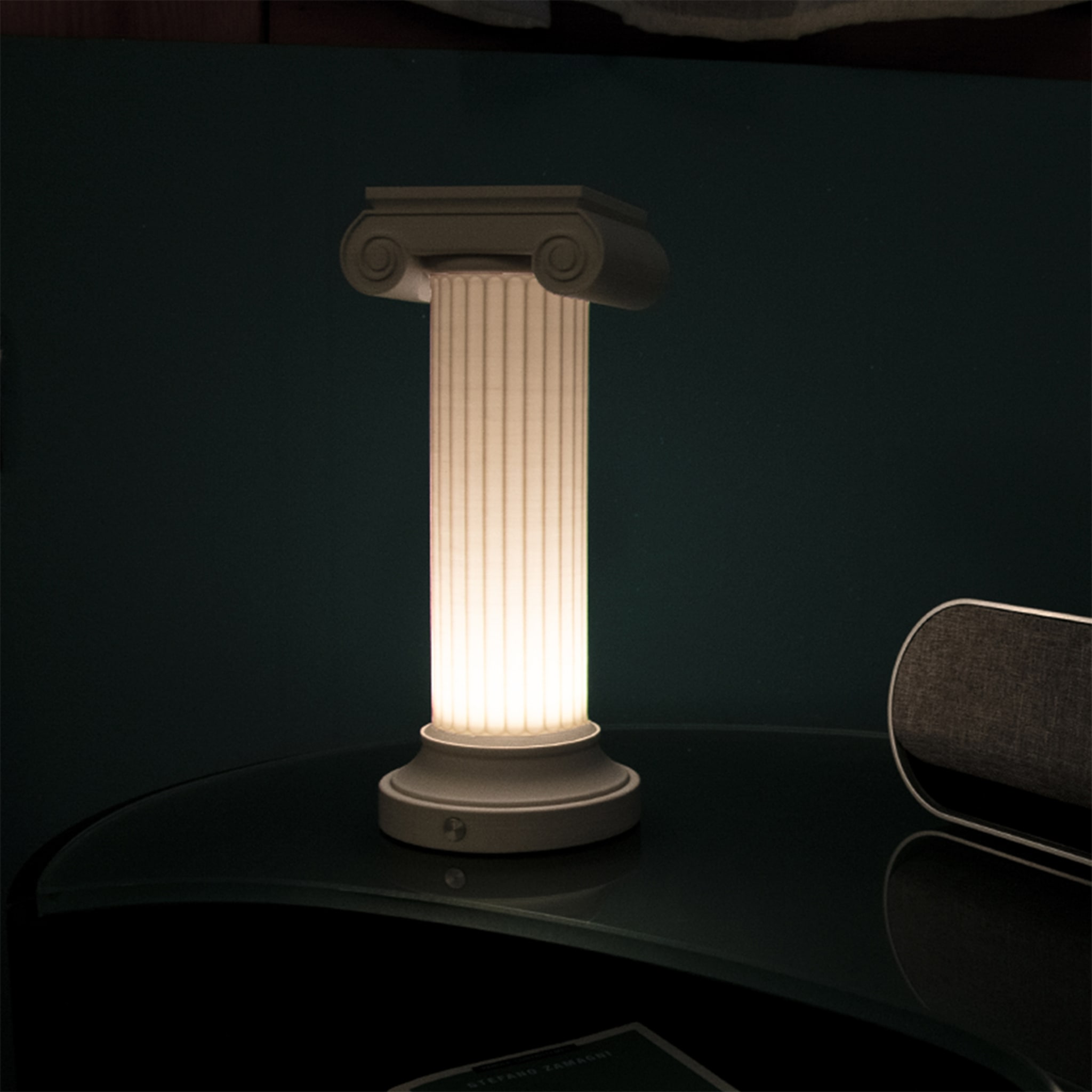Athena Column-Shaped Rechargeable Table Lamp by Albore Design - Alternative view 3
