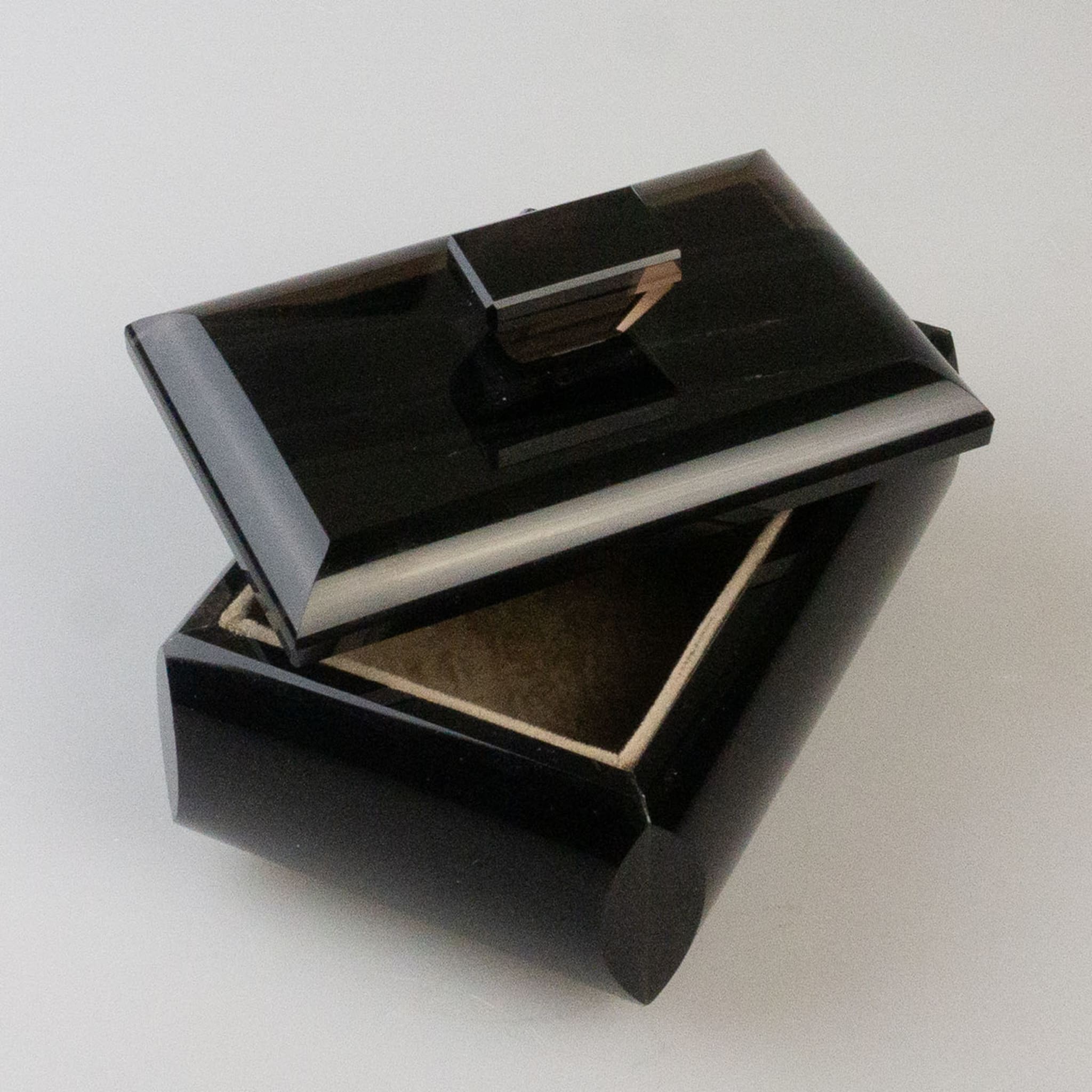 Rectangular Obsidian Box - Alternative view 2
