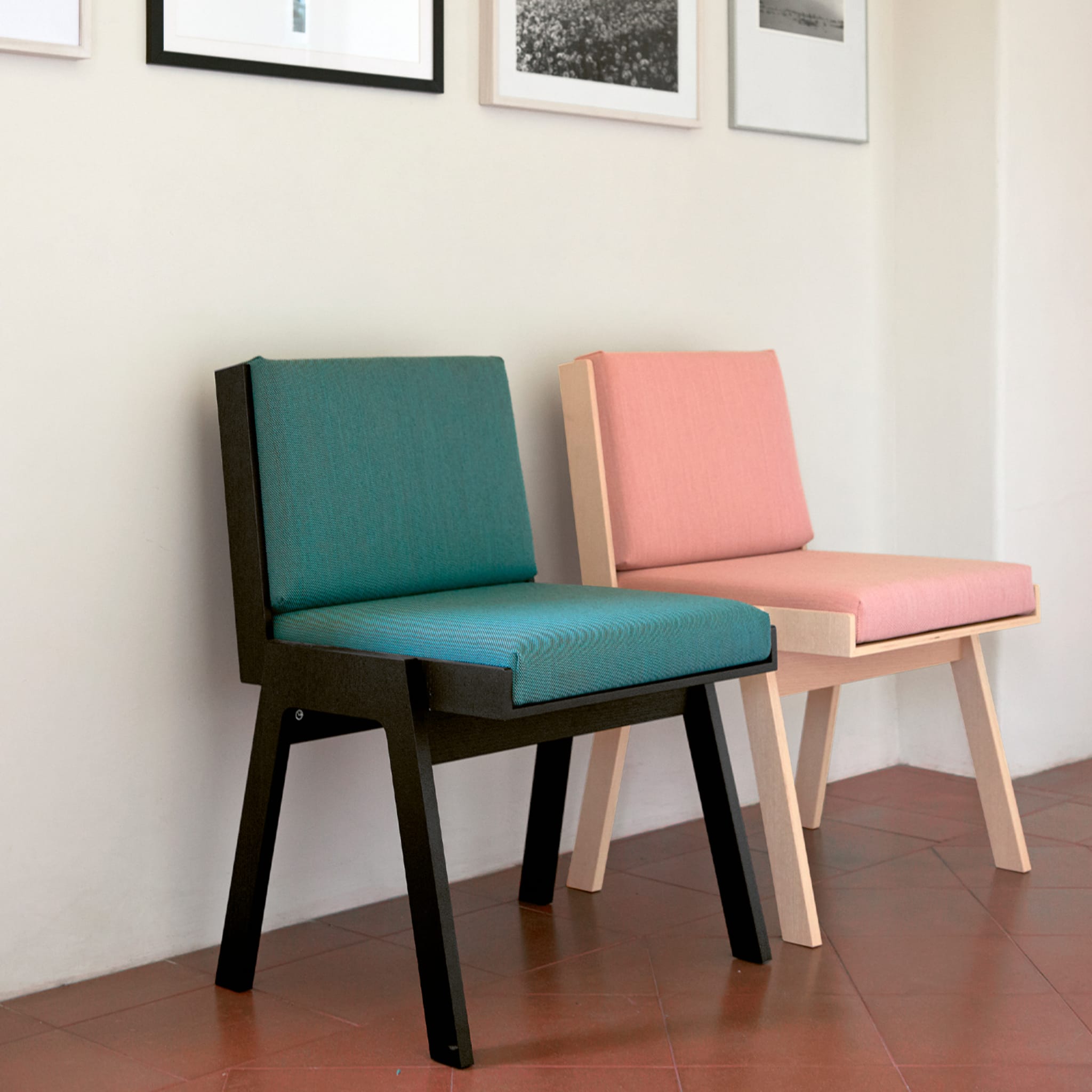 Club 44 Pink Chair by Angelo Mangiarotti - Alternative view 1
