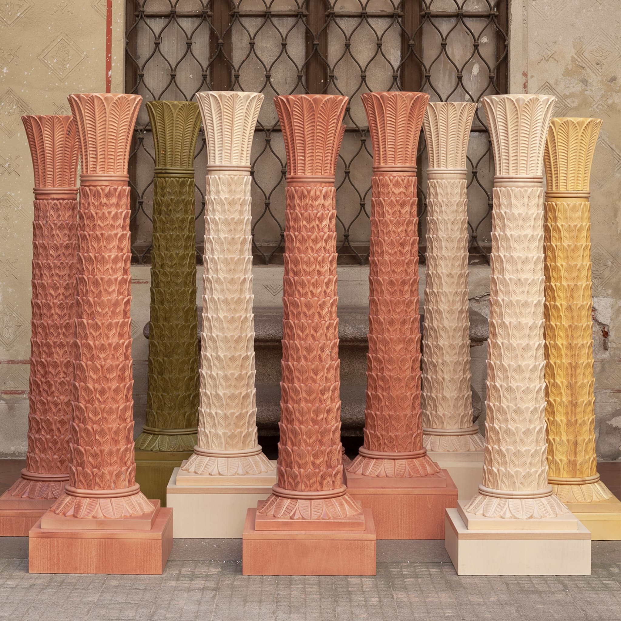 Anne Pink Decorative Column - Alternative view 2