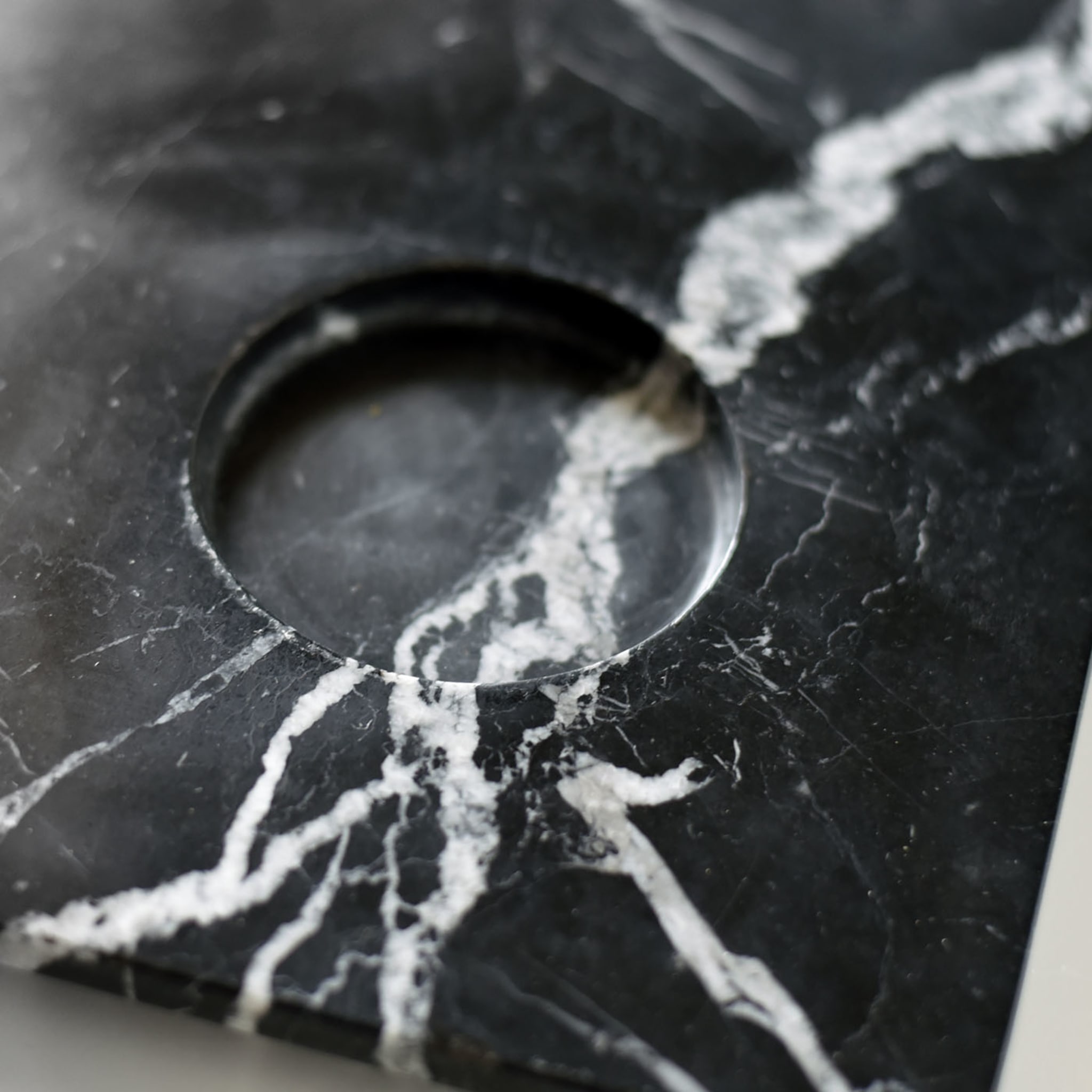 Planche à découper en marbre noir Tagliere - Vue alternative 1