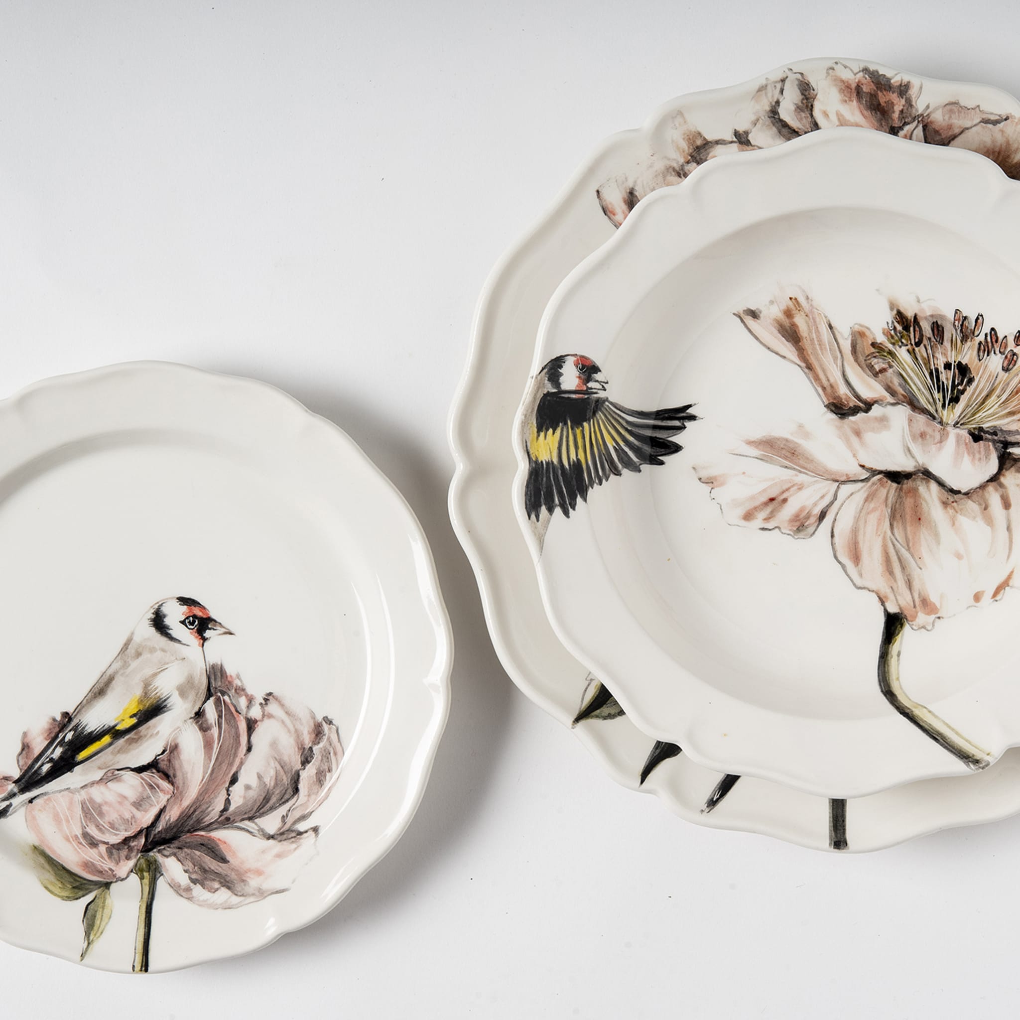 My Little Goldfinch A Round Polychrome Dinner Plate - Alternative view 3