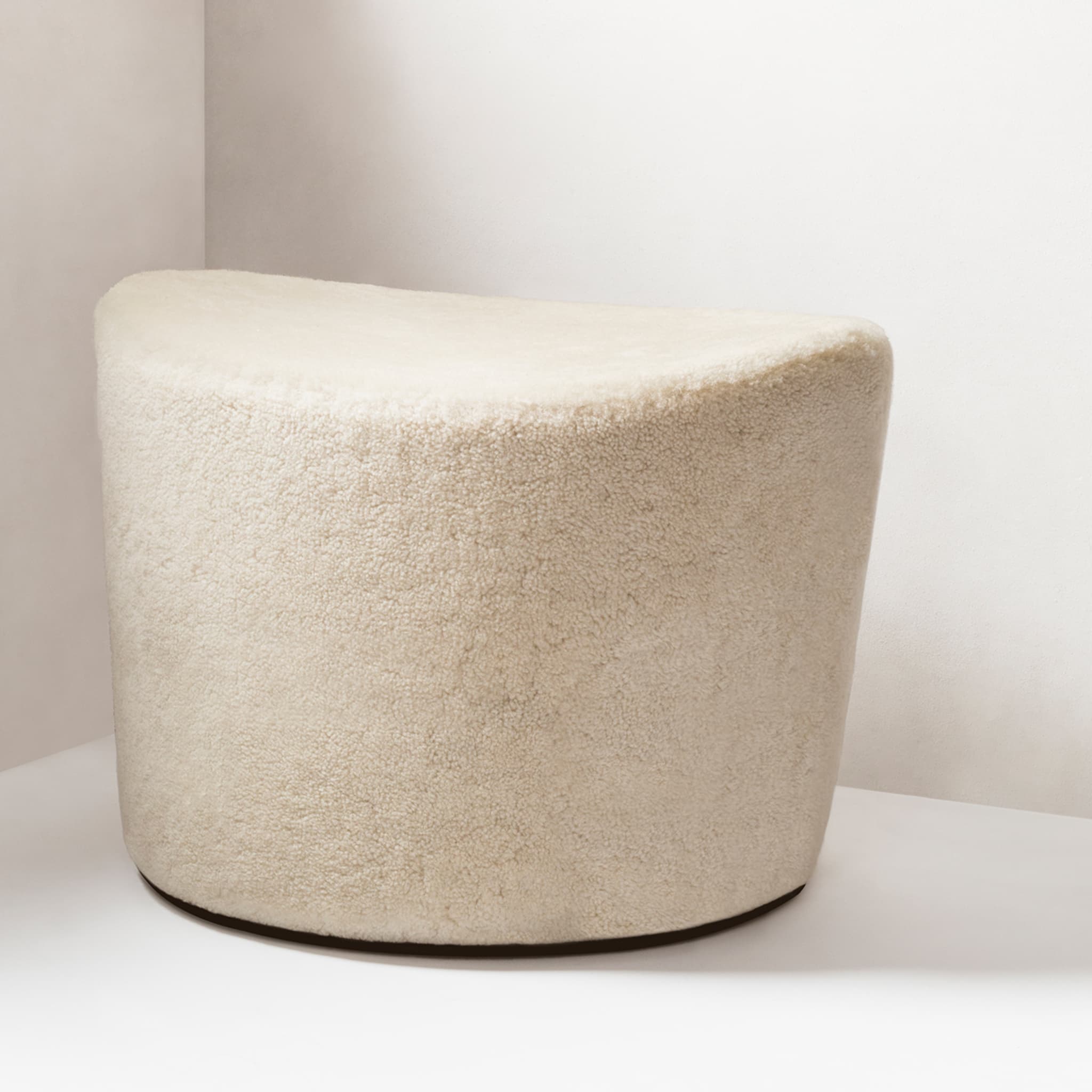 Persues Leather Pouf Shearling - Alternative view 3