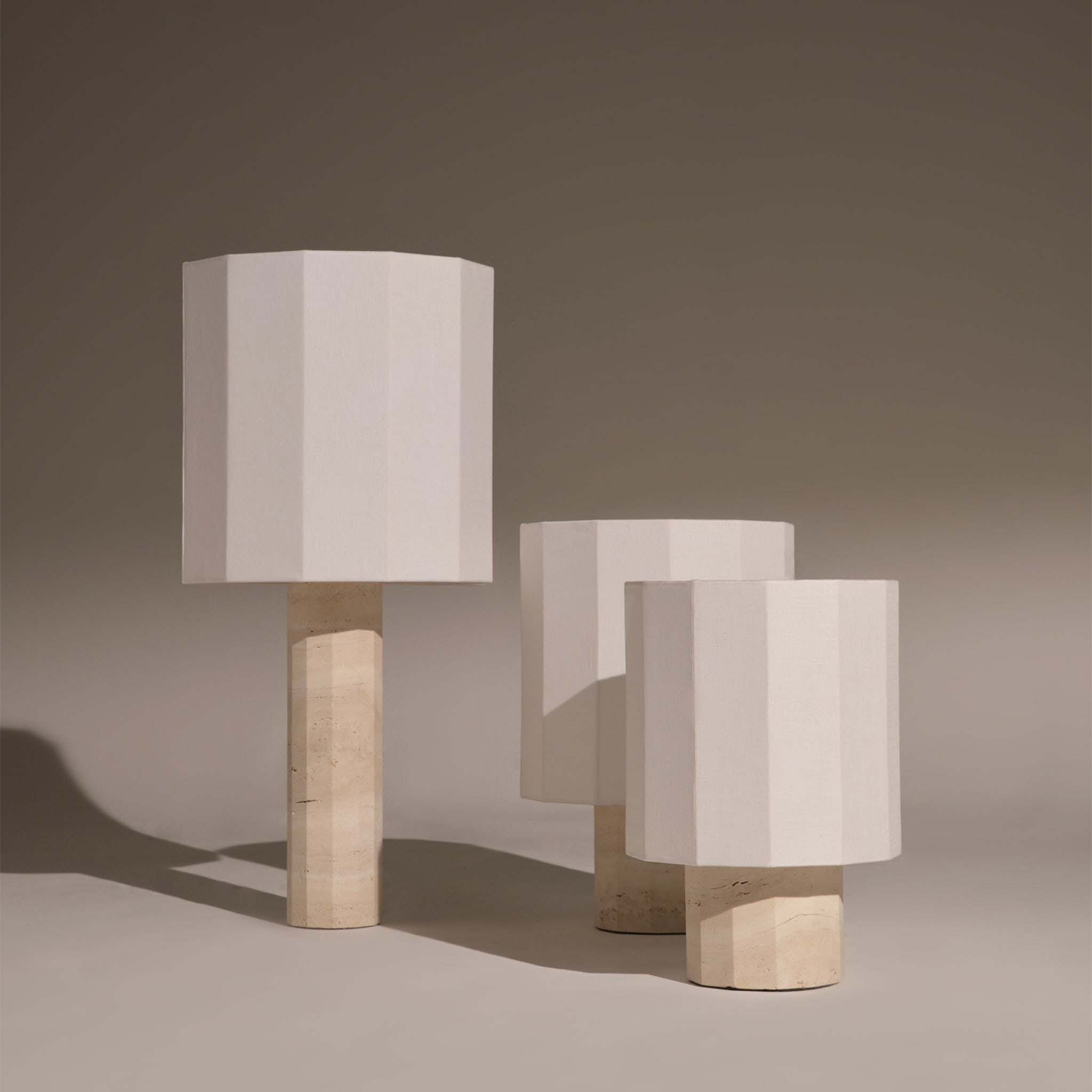 Roma Dodecagon Medium White Table Lamp - Vue alternative 1