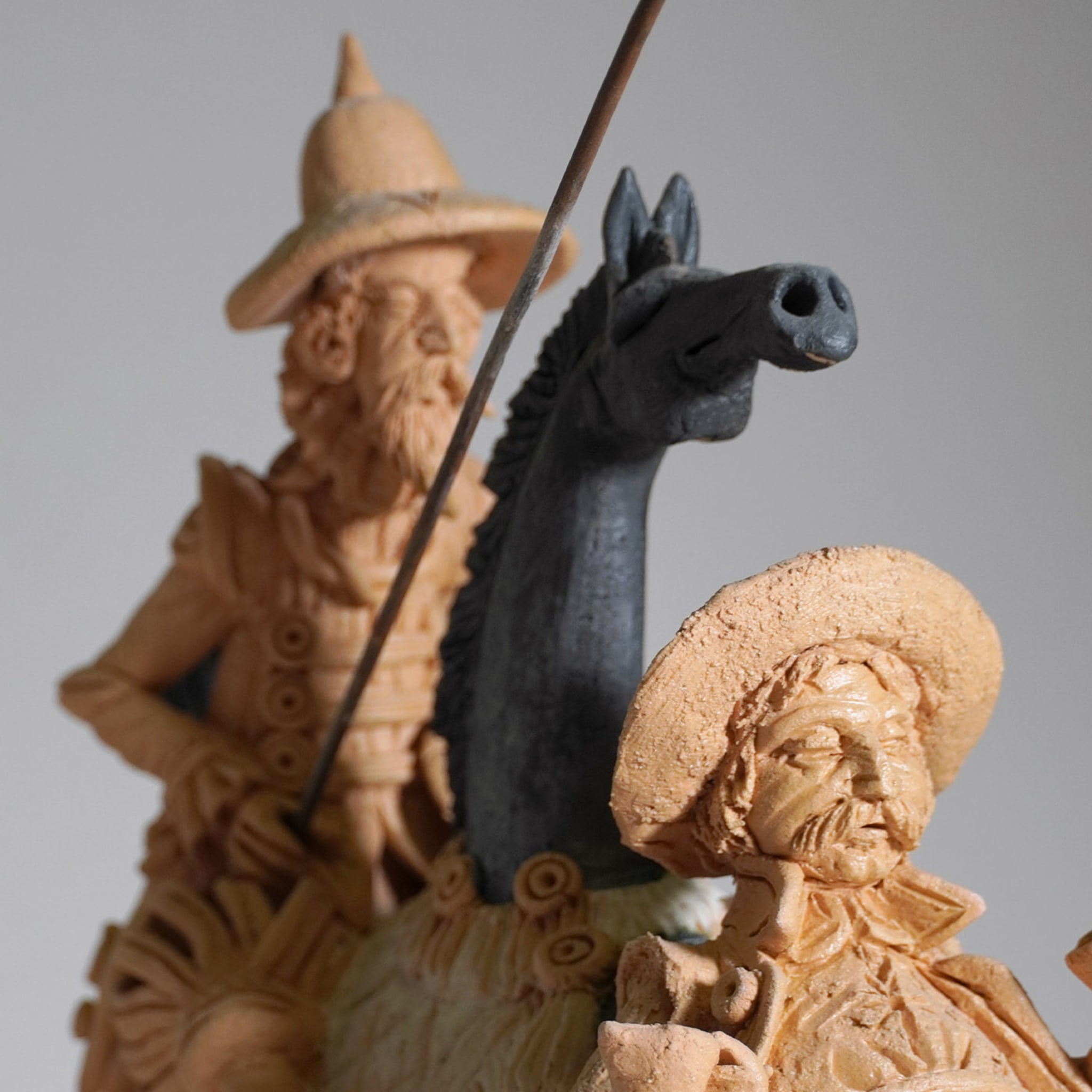 Don Quijote und Sancho Panza Skulptur von Diego Poloniato - Alternative Ansicht 1