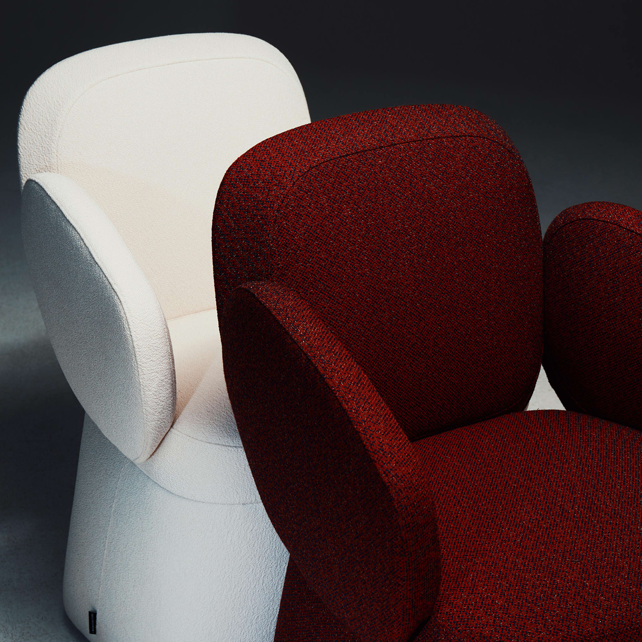 Chaise rouge Sassi de l'Atelier Oï - Vue alternative 1