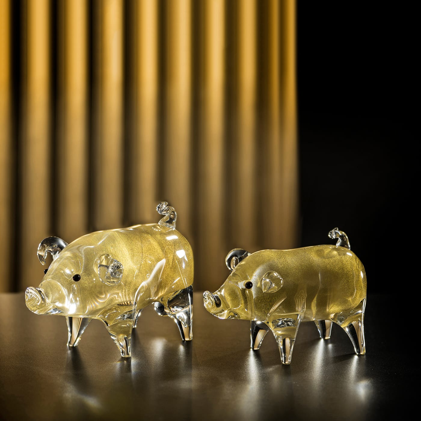 Gold Mommy Pig - Duccio di Segna