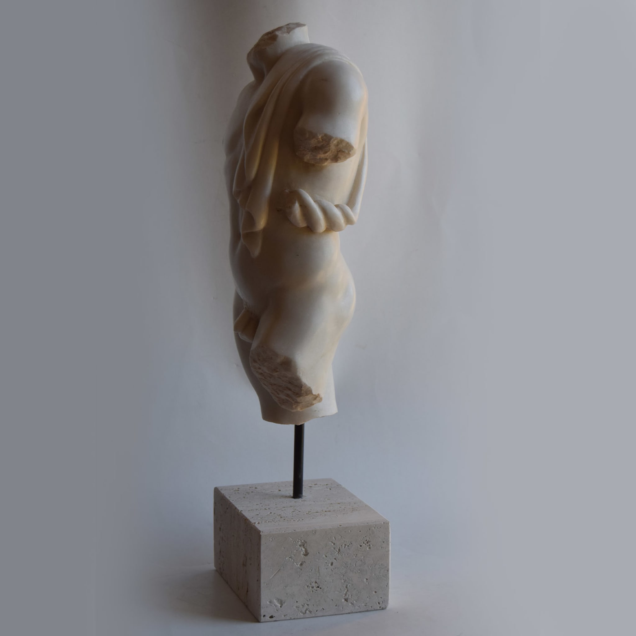 Drapierter männlicher Torso Skulptur - Alternative Ansicht 2