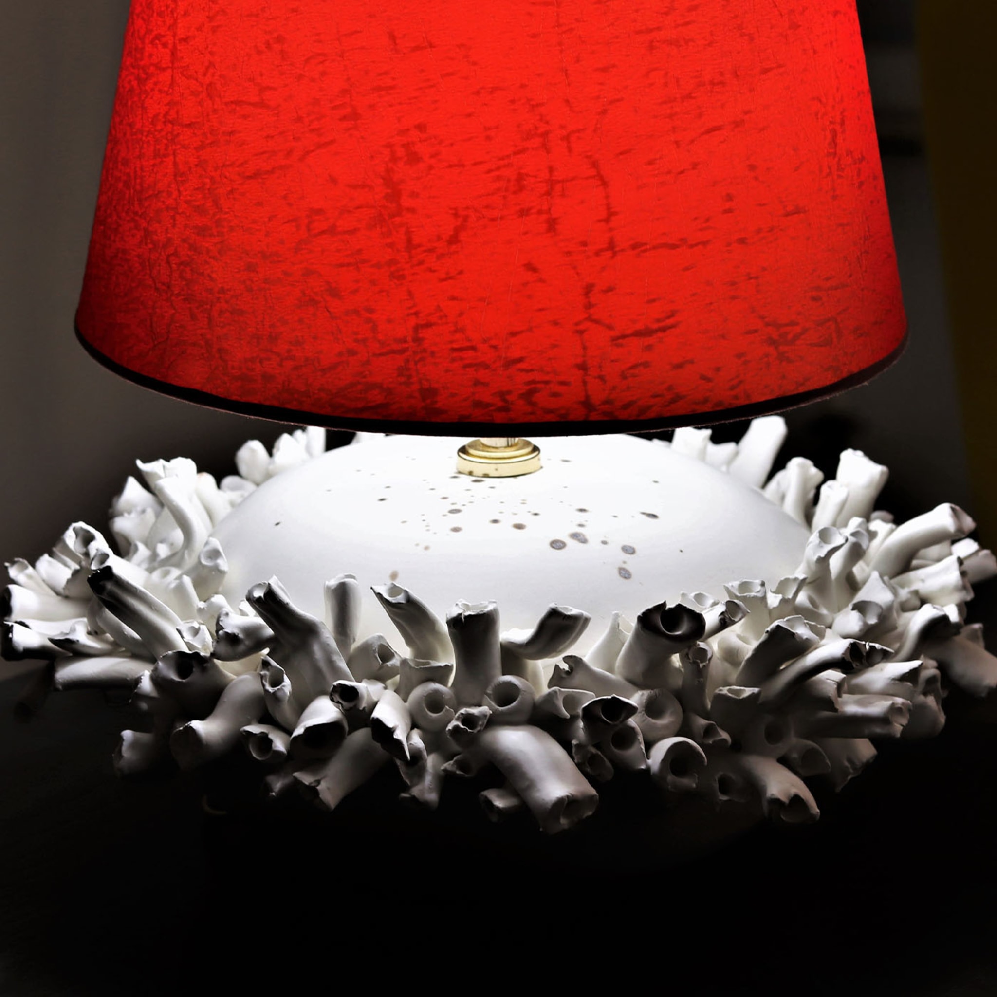 Anemoni Rot &amp; Weiß Tischlampe - Alternative Ansicht 1