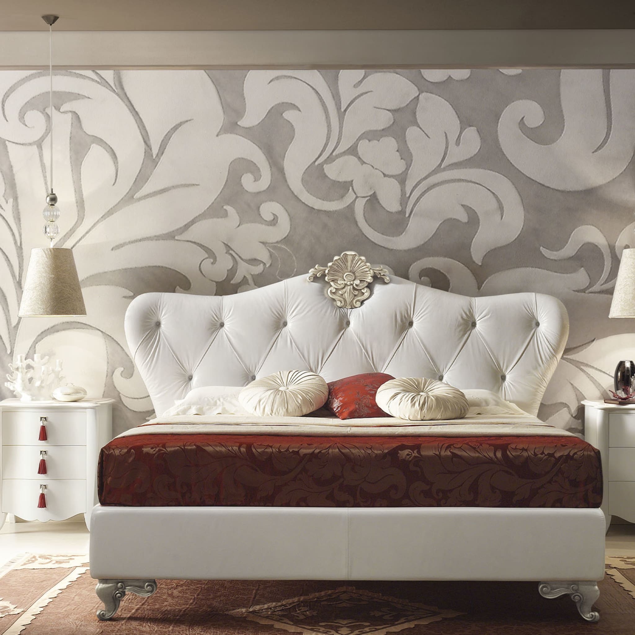 White Leather Bed - Alternative view 2