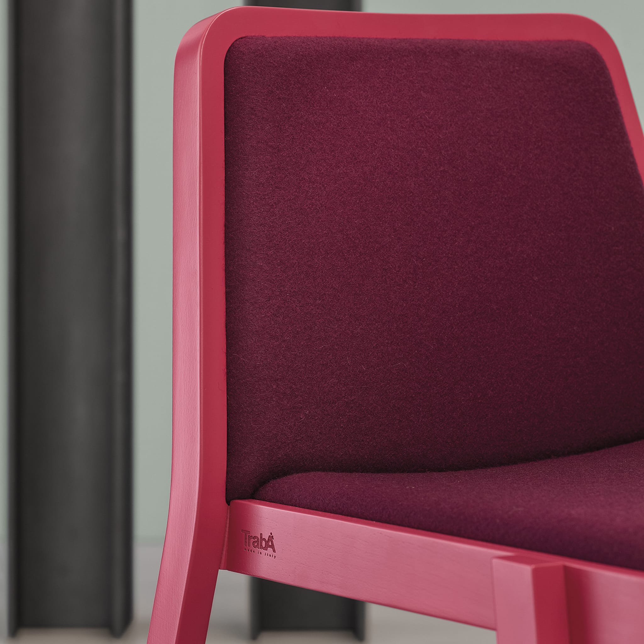 Roxanne Pink Chair by Emilio Nanni - Alternative view 1