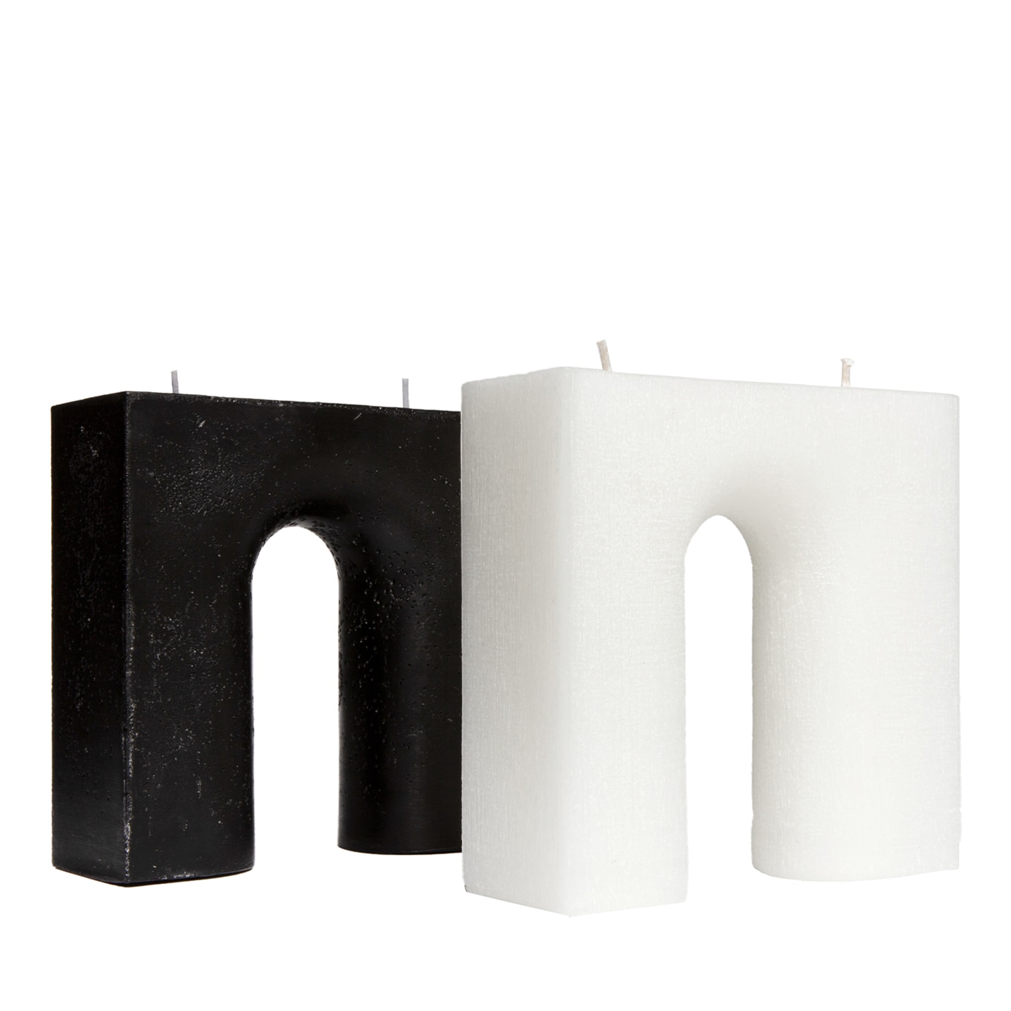 Trionfo Set of 2 Black and White Candles - Main view
