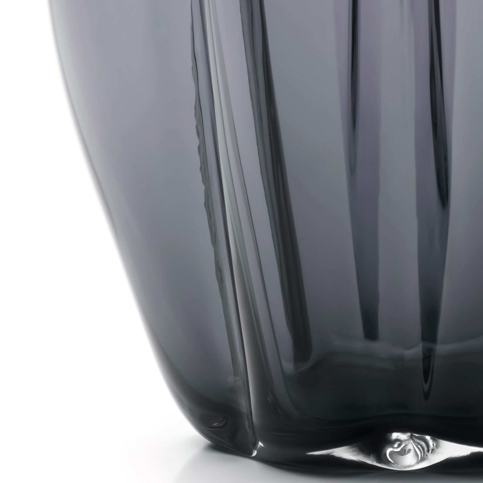 Petalo Steel Grey Small Vase - Alternative view 2