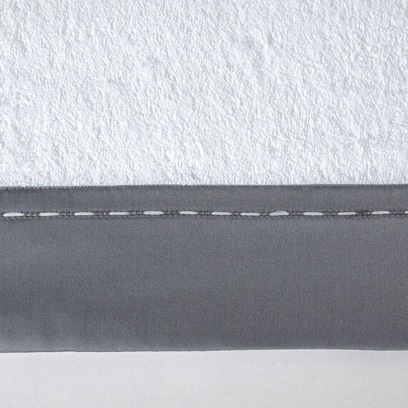 Ecurie D'Angers White & Gray Towel Set - Rivolta Carmignani