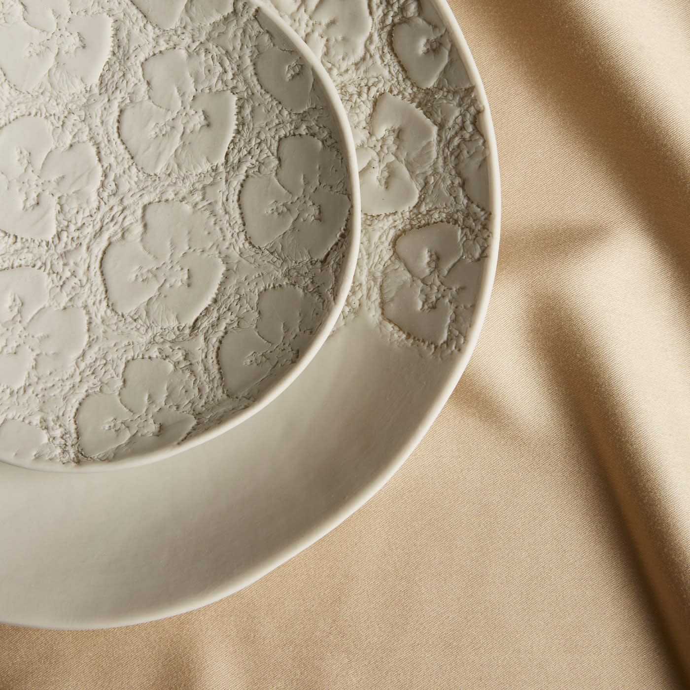 Contaminazioni Set of 2 Decorative Plates #2 - Federica Ramacciotti Atelier