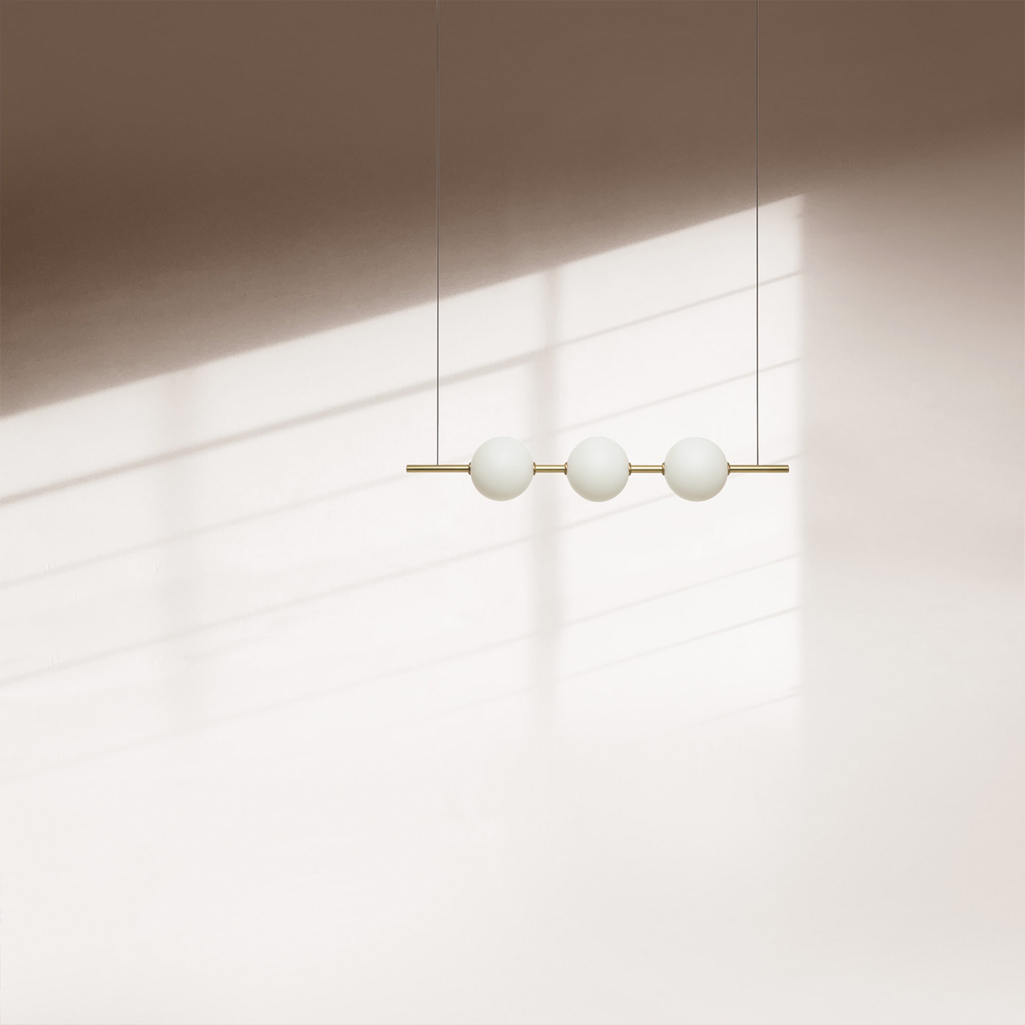 Alma Pendelleuchte aus Naturmessing und weißem Glas mit 3 Lichtern - Alternative Ansicht 2