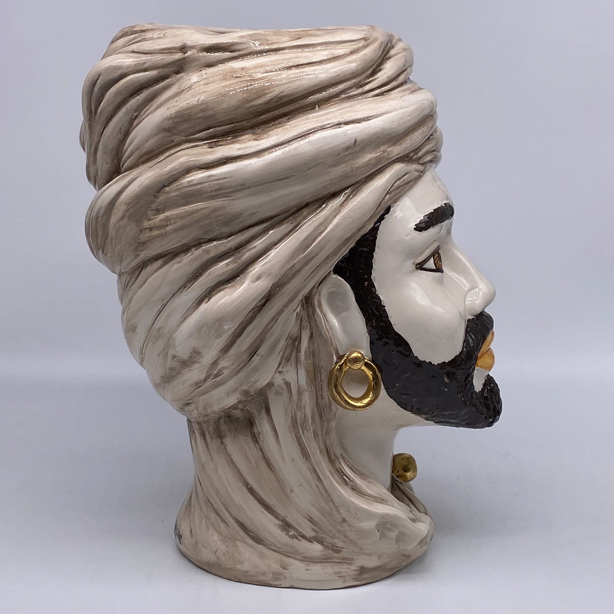 Man Beige Gold Anubi Moor's Head Vase - Alternative view 2