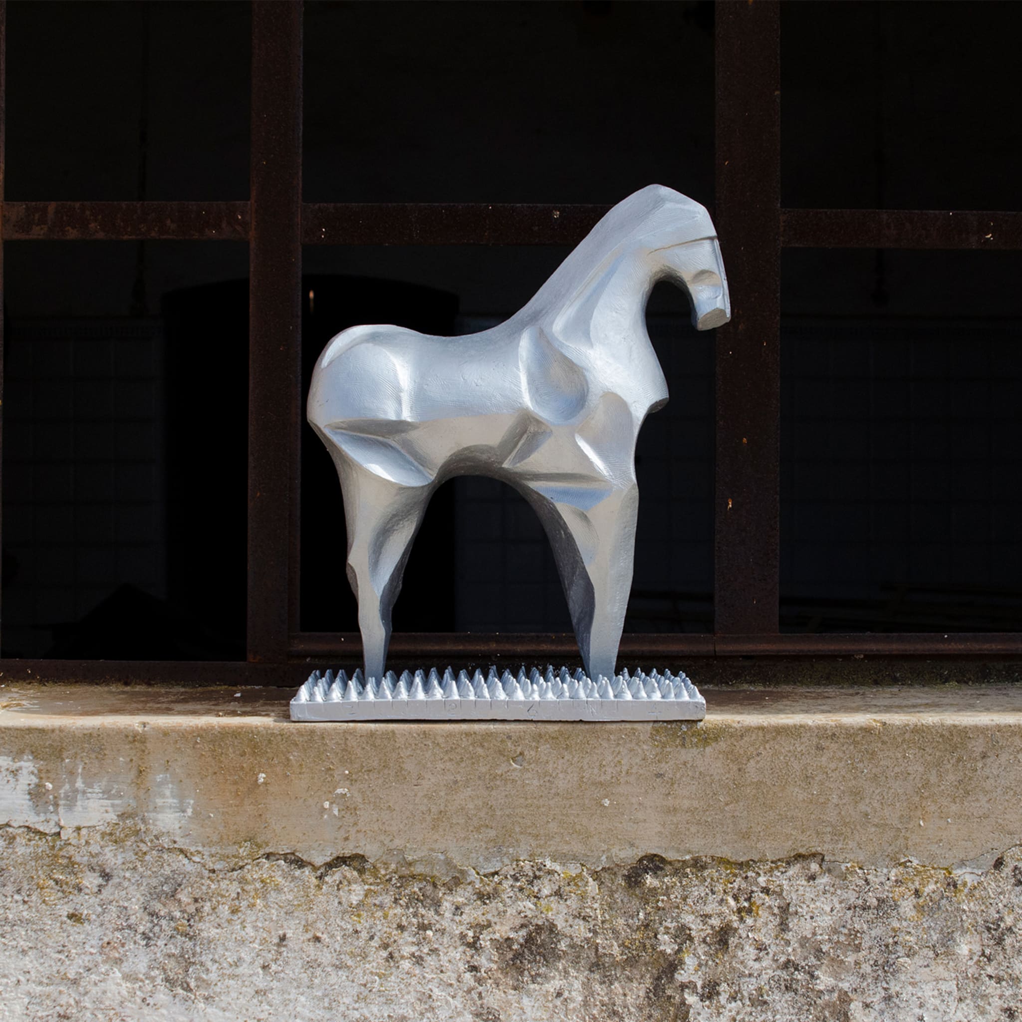 Standing Horse Sculpture - Alternative view 1