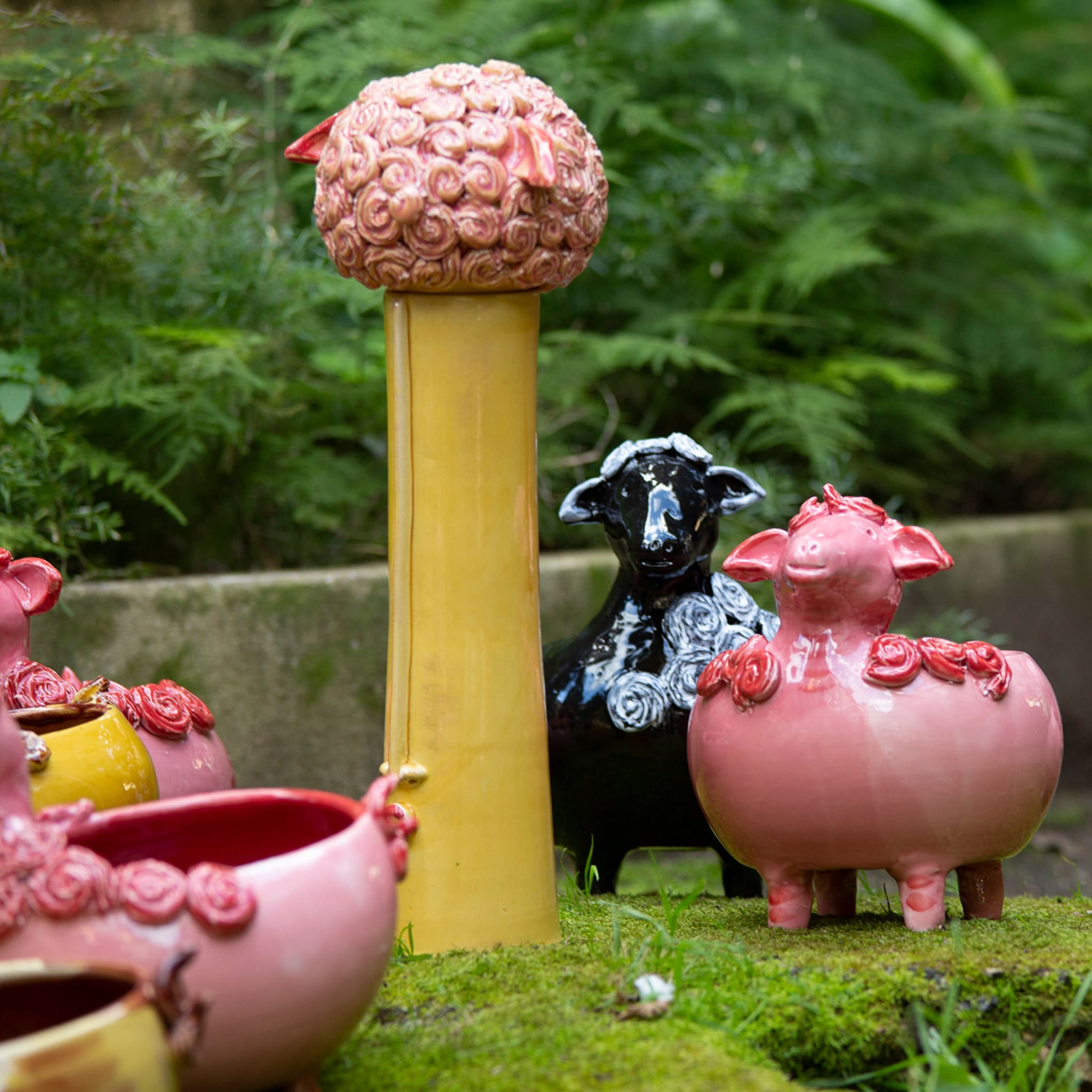 The Pink Sheep Vase Holder - Alternative view 4