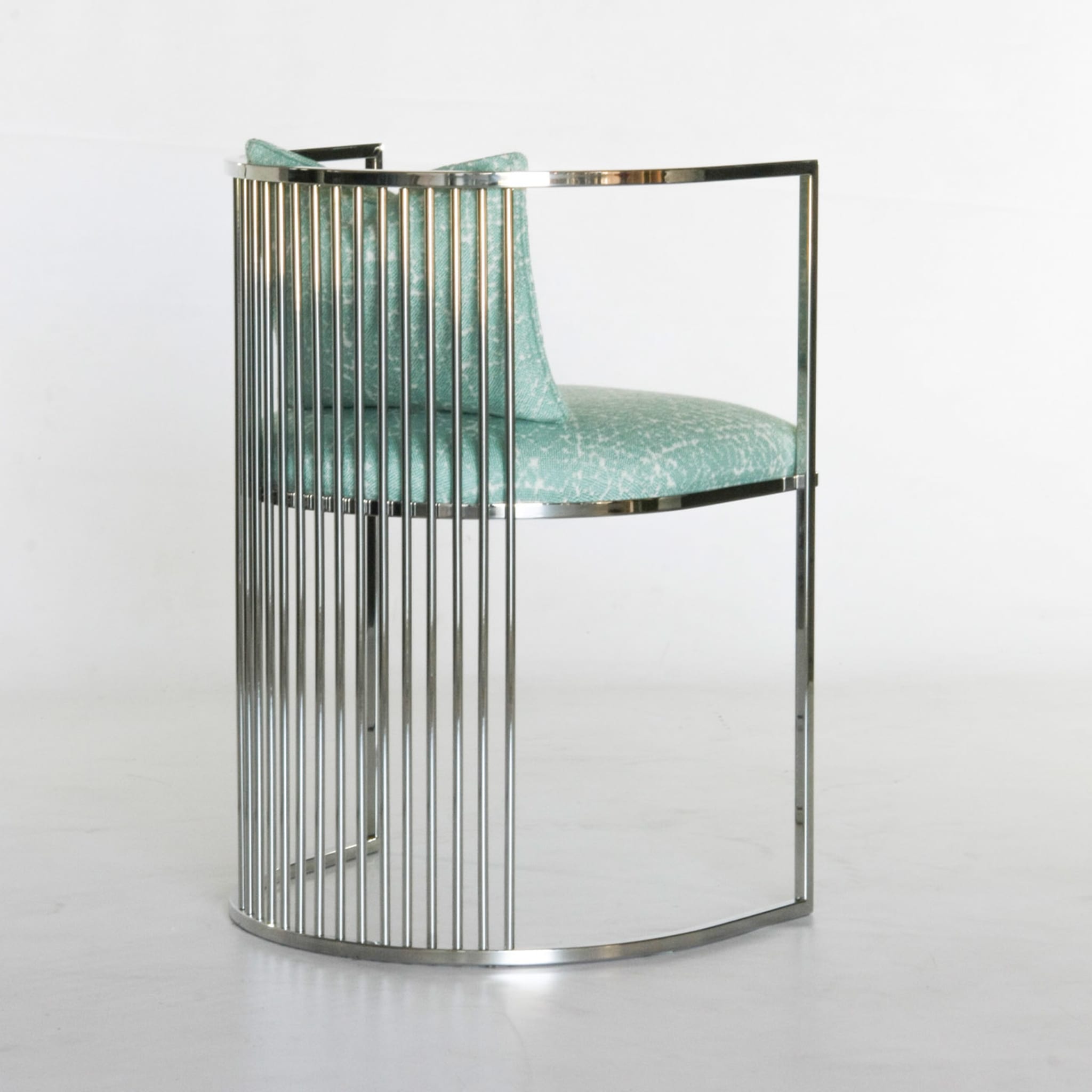 Aura Chair - Alternative view 1