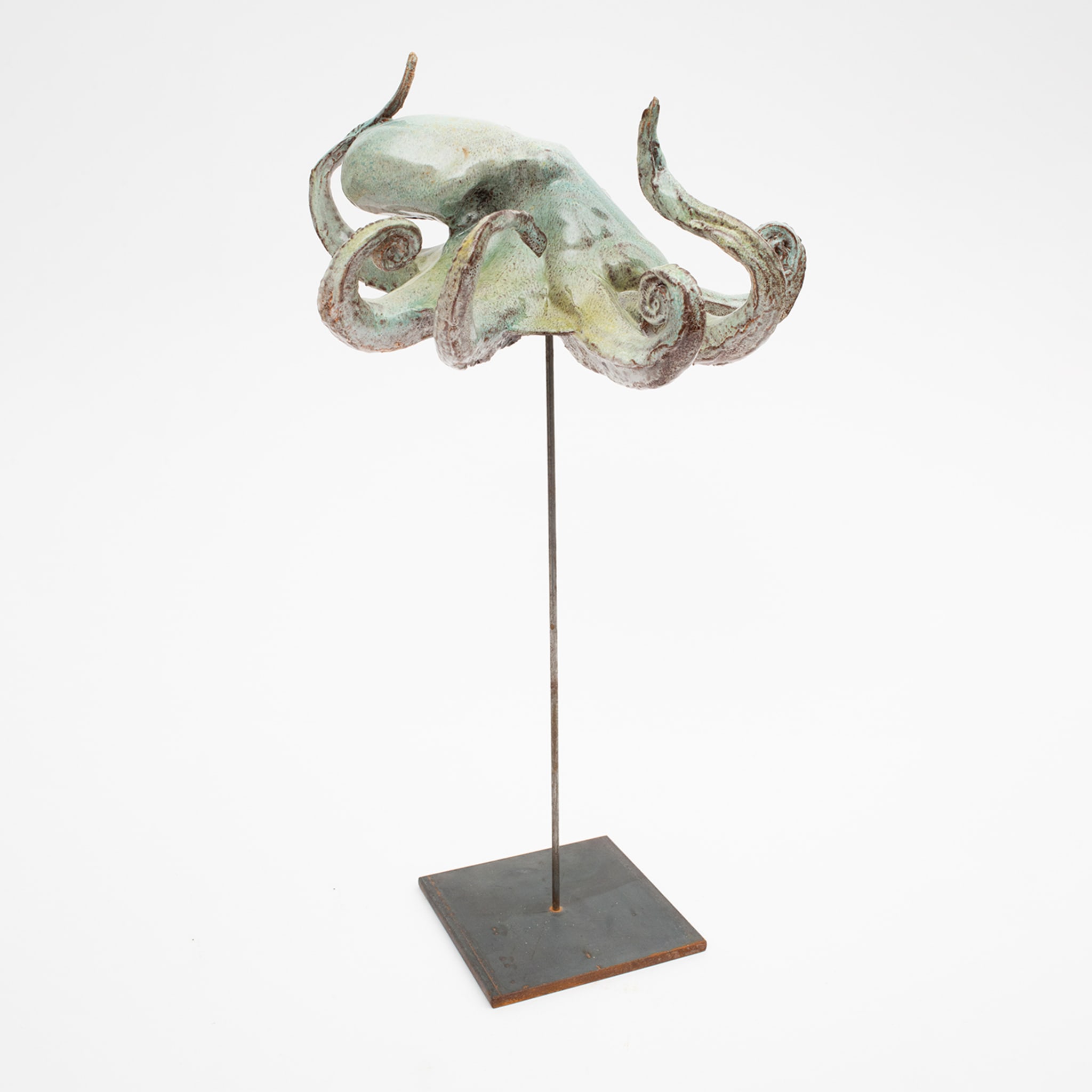 Octopus sculpture - Alternative view 1