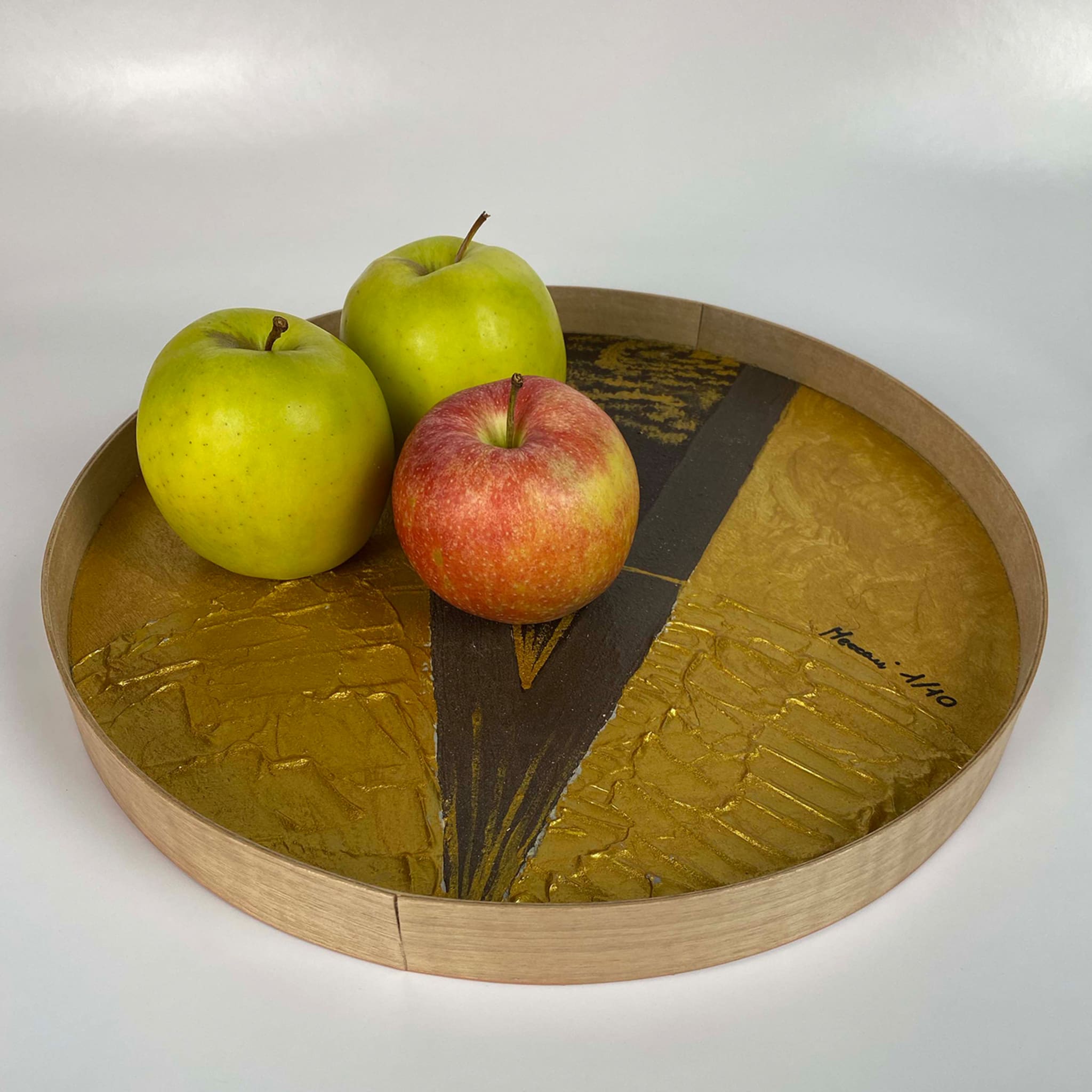 T6 Goldenes rundes Tablett von Meccani Studio - Alternative Ansicht 3