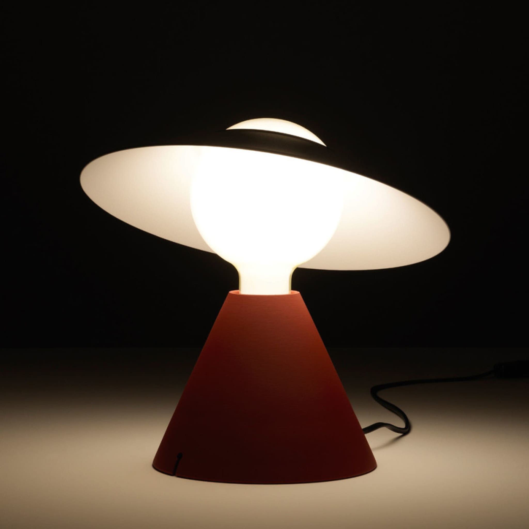 Fante Red Table Lamp - Alternative view 1