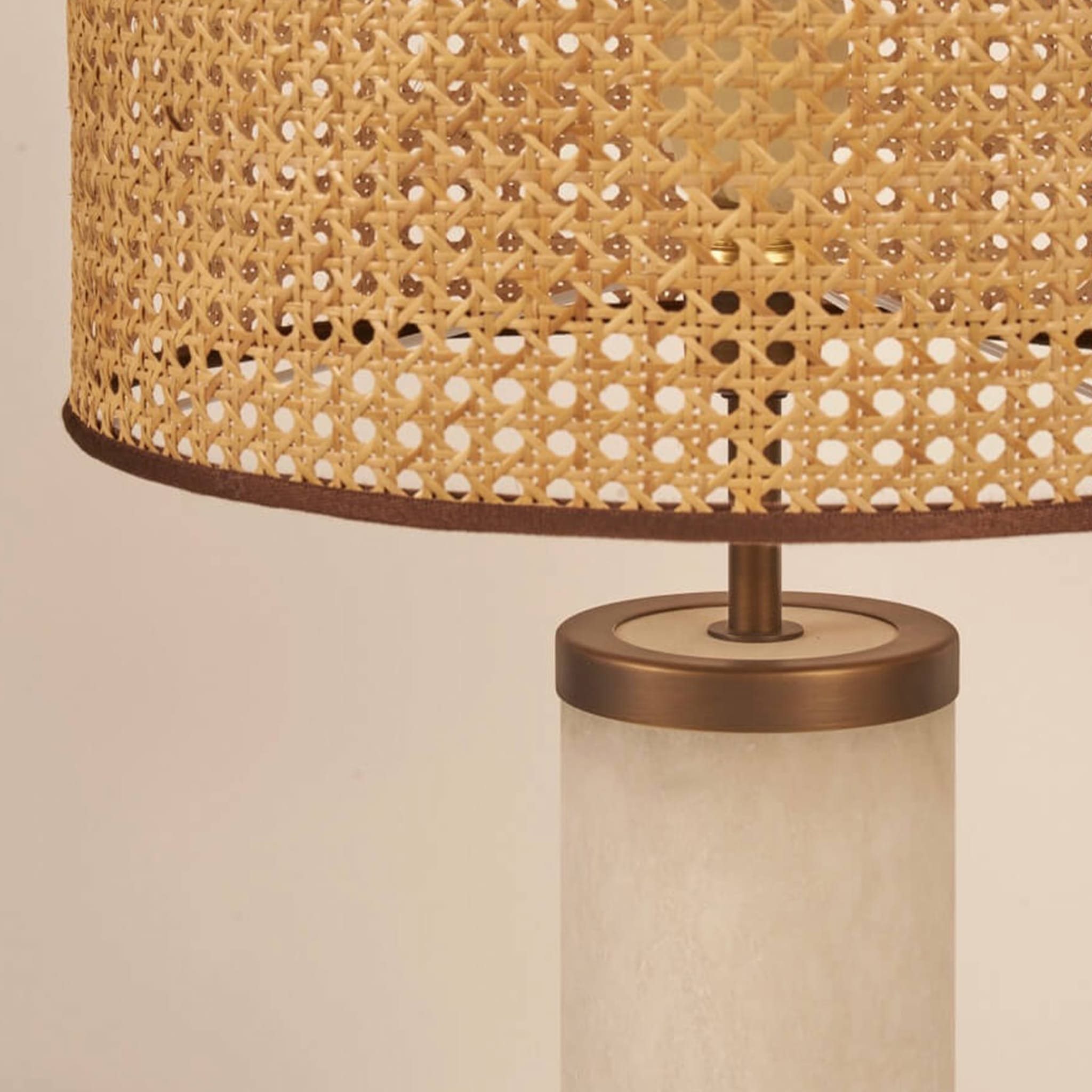 Backlit Alabaster "Hortensia" Table Lamp - Alternative view 1