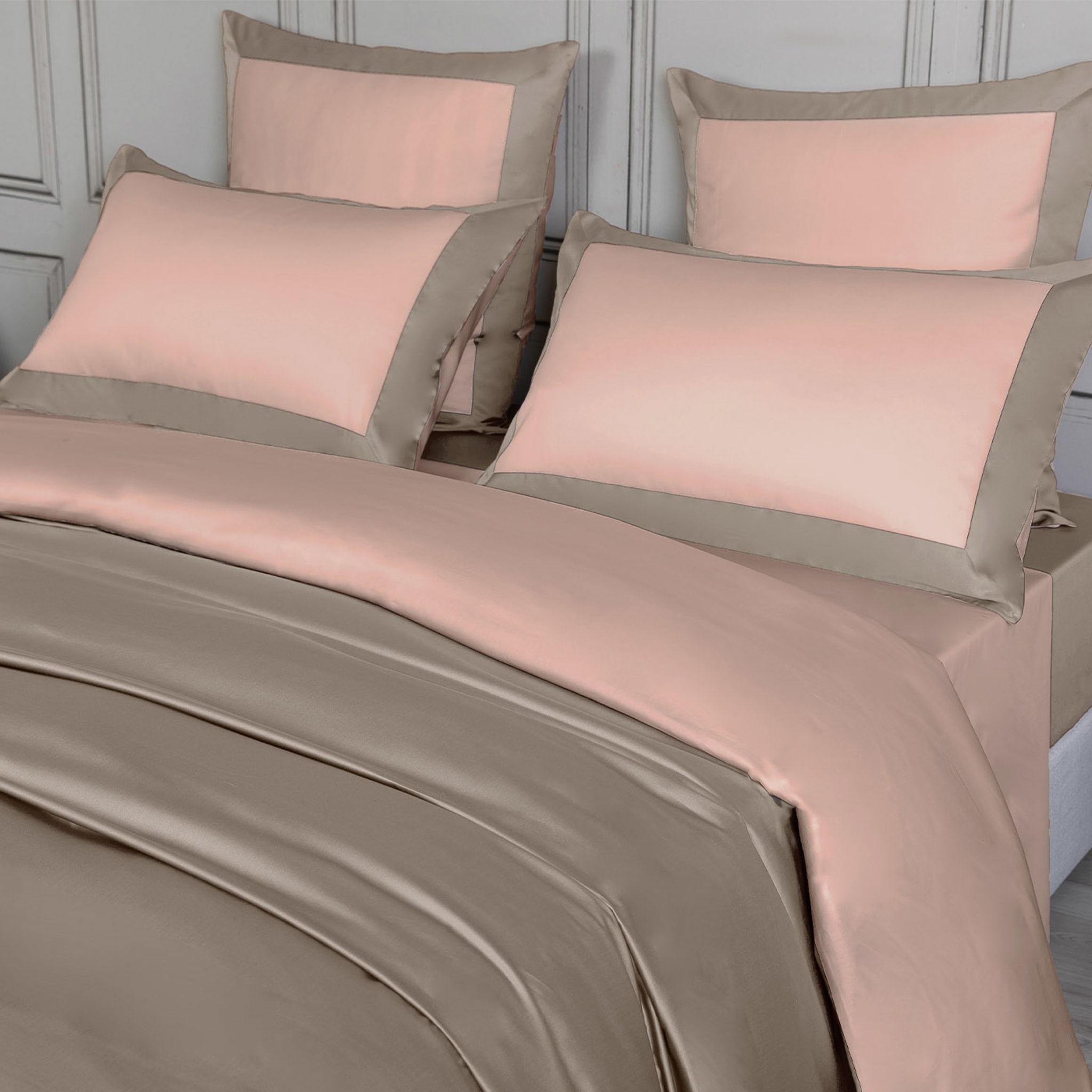 Apollo Set of Dusty-Pink & Taupe Duvet Cover and 2 Pillowcases  - Alternative view 1