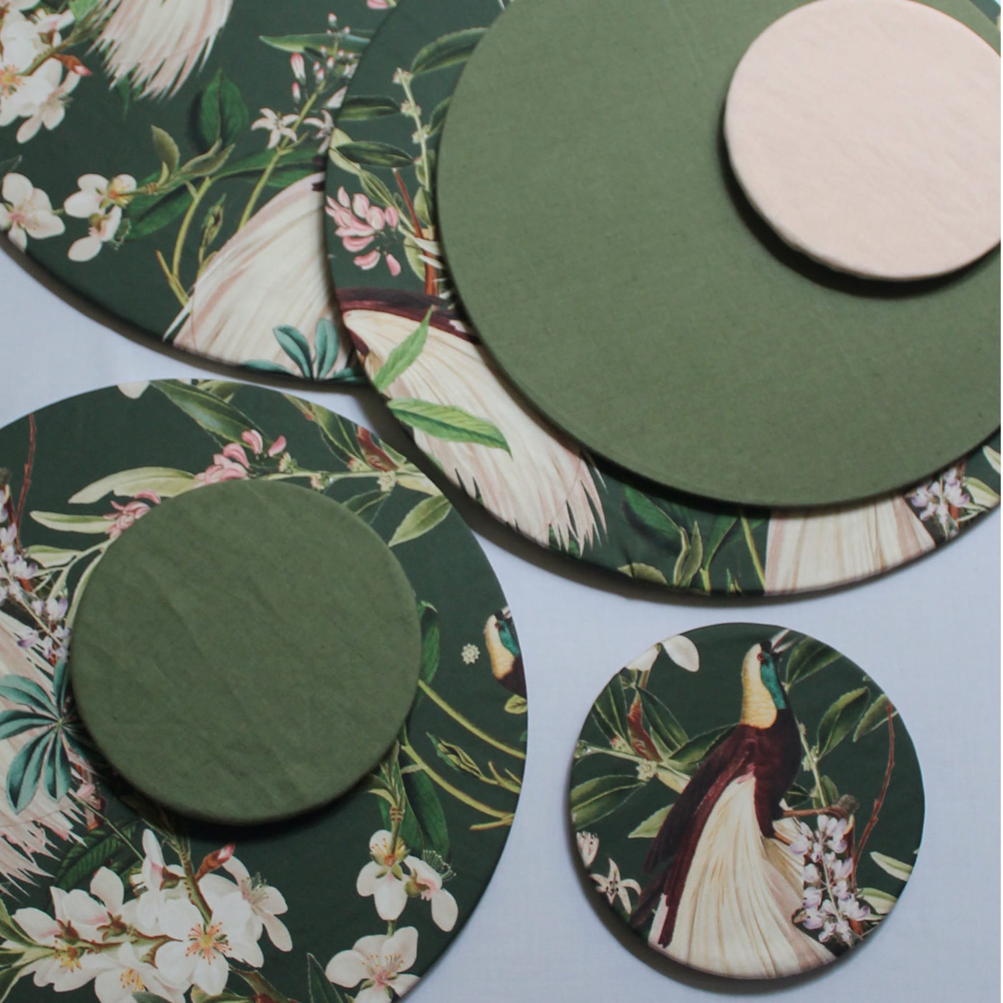 Set of 2 Cuffiette Extra-Small Round Tropical Placemats - Alternative view 1