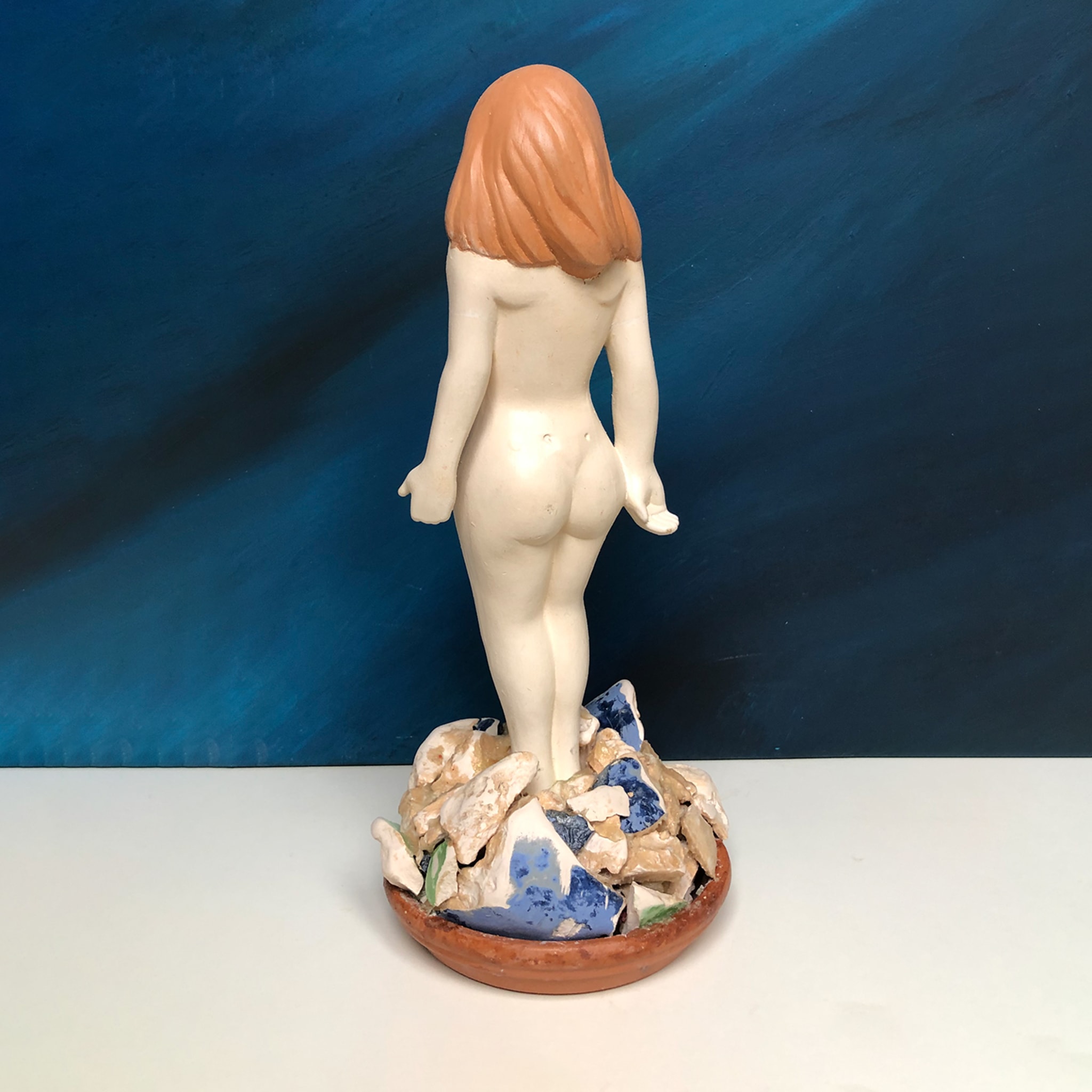 The birth of Aphrodite Sculpture - Alternative view 2