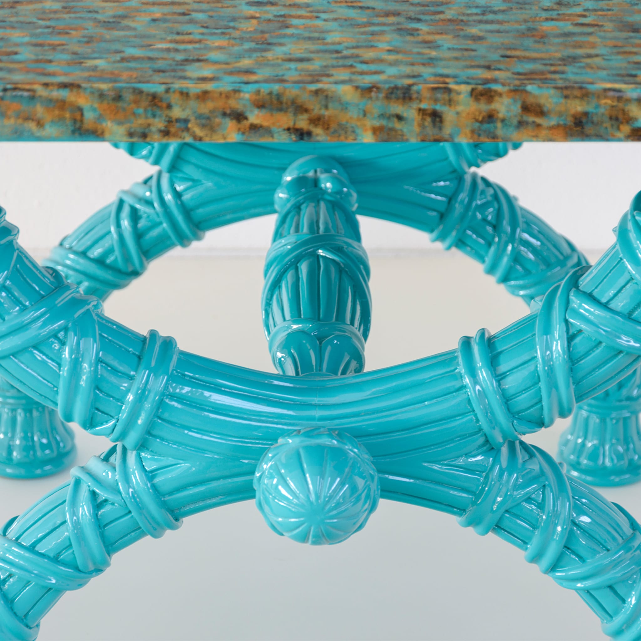 Turquoise Spider side table  - Alternative view 3