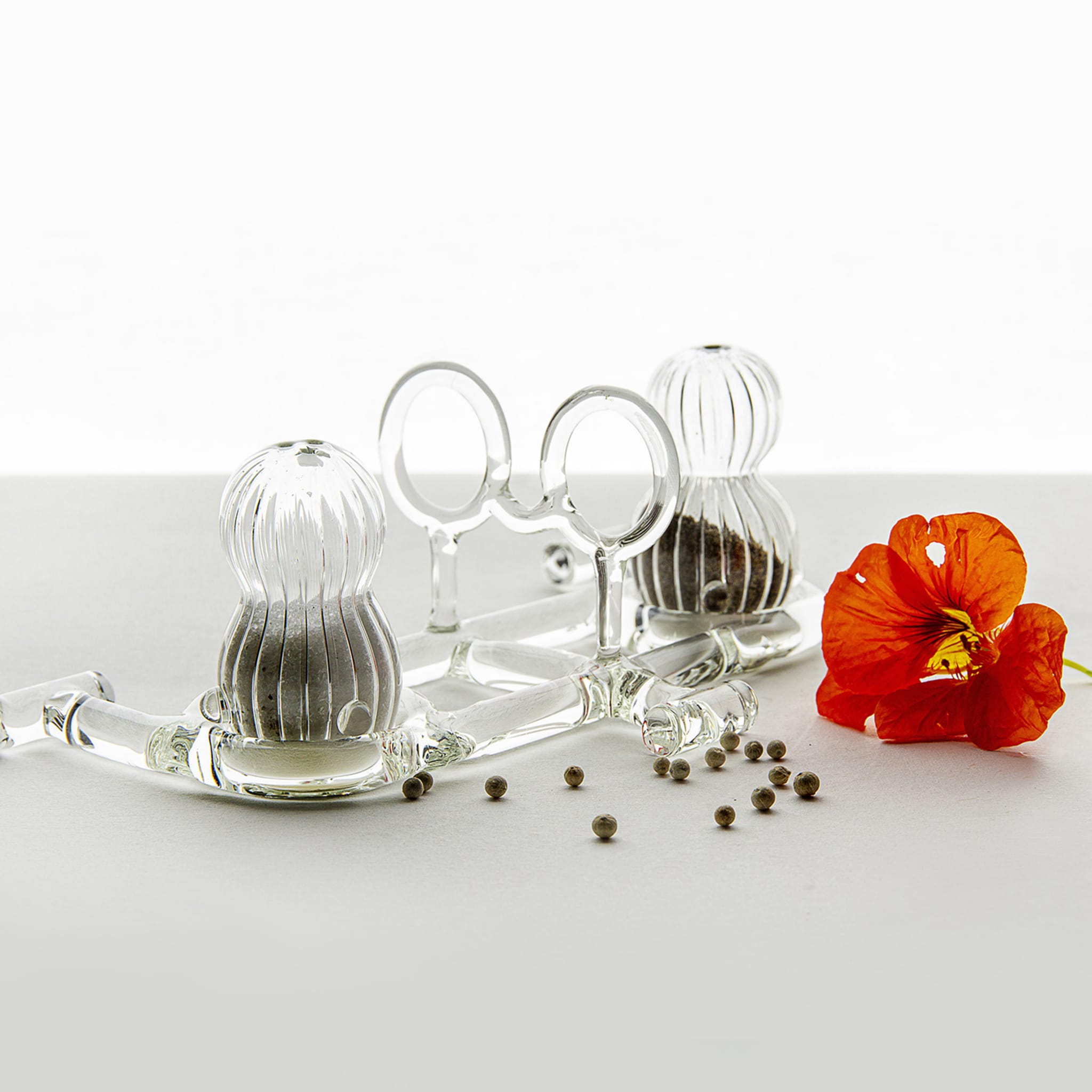 Salt & Pepper - SiO2 Tableware Glass Collection - Alternative view 3