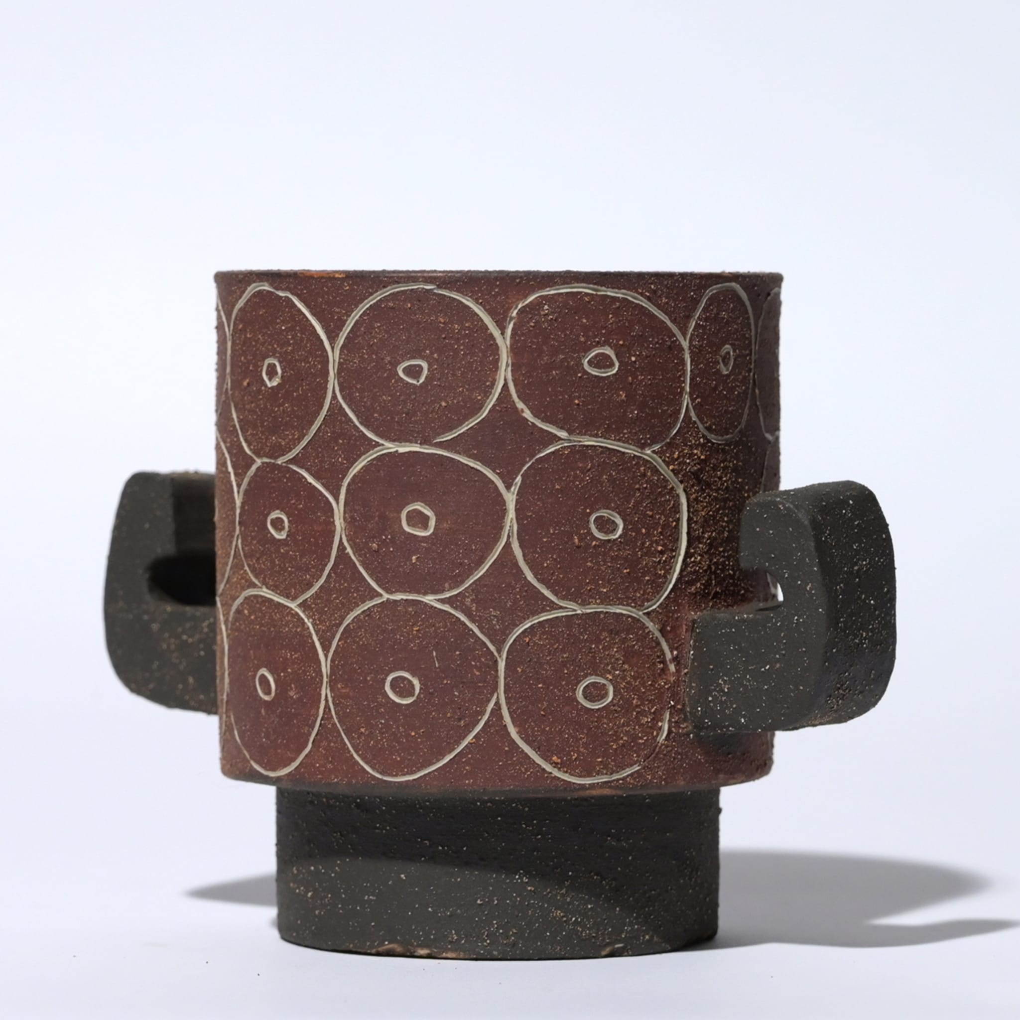 Small Tauro Ceramic Vase by Clémence Seilles - Alternative view 1