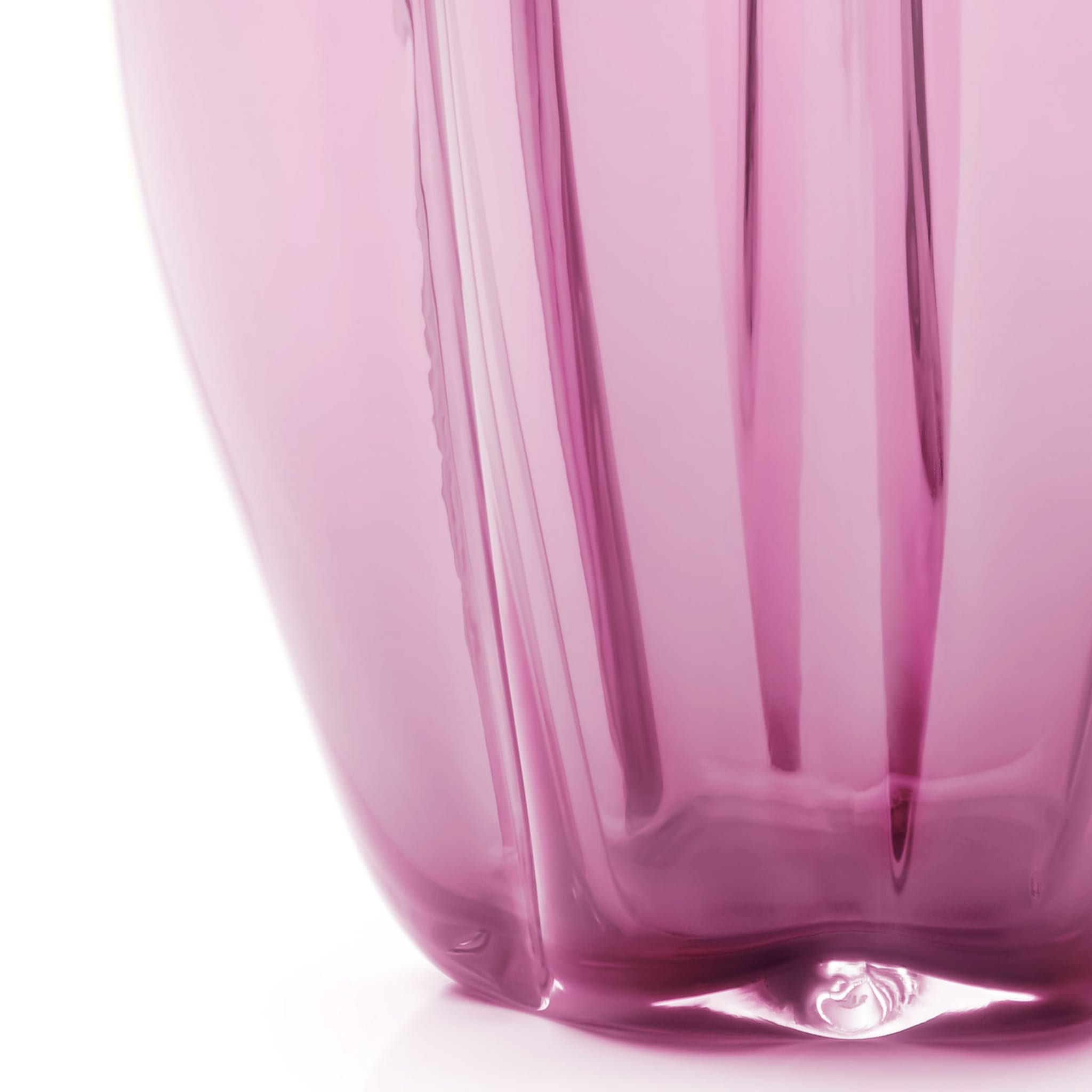 Petalo Amethyst Pink Small Vase - Alternative view 2